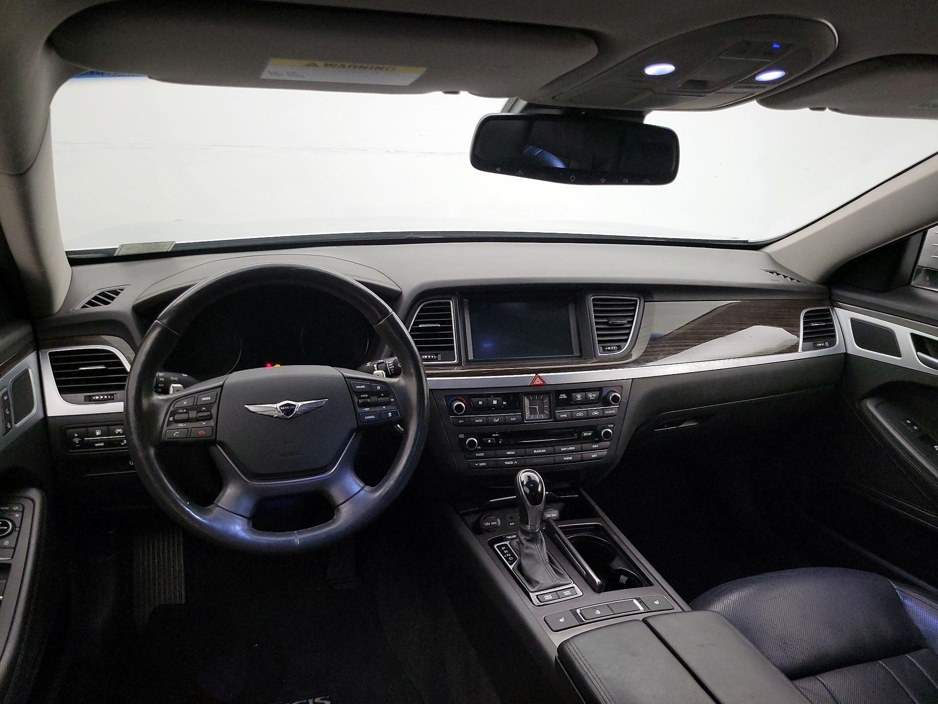 Thumbnail: 2017 Genesis G80 - 9