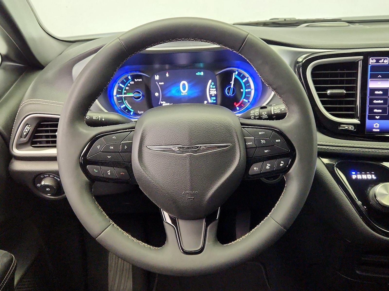 2022 Chrysler Pacifica Hybrid Touring L - Photo 11