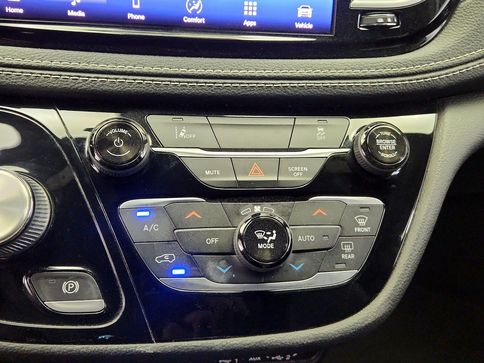 2022 Chrysler Pacifica Hybrid Touring L - Photo 17