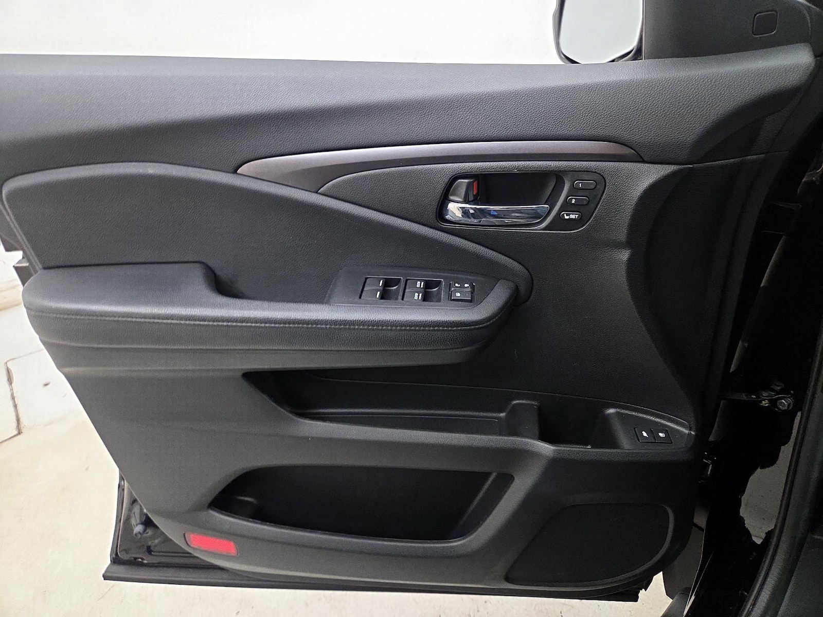 2022 Honda Pilot SE - Photo 13