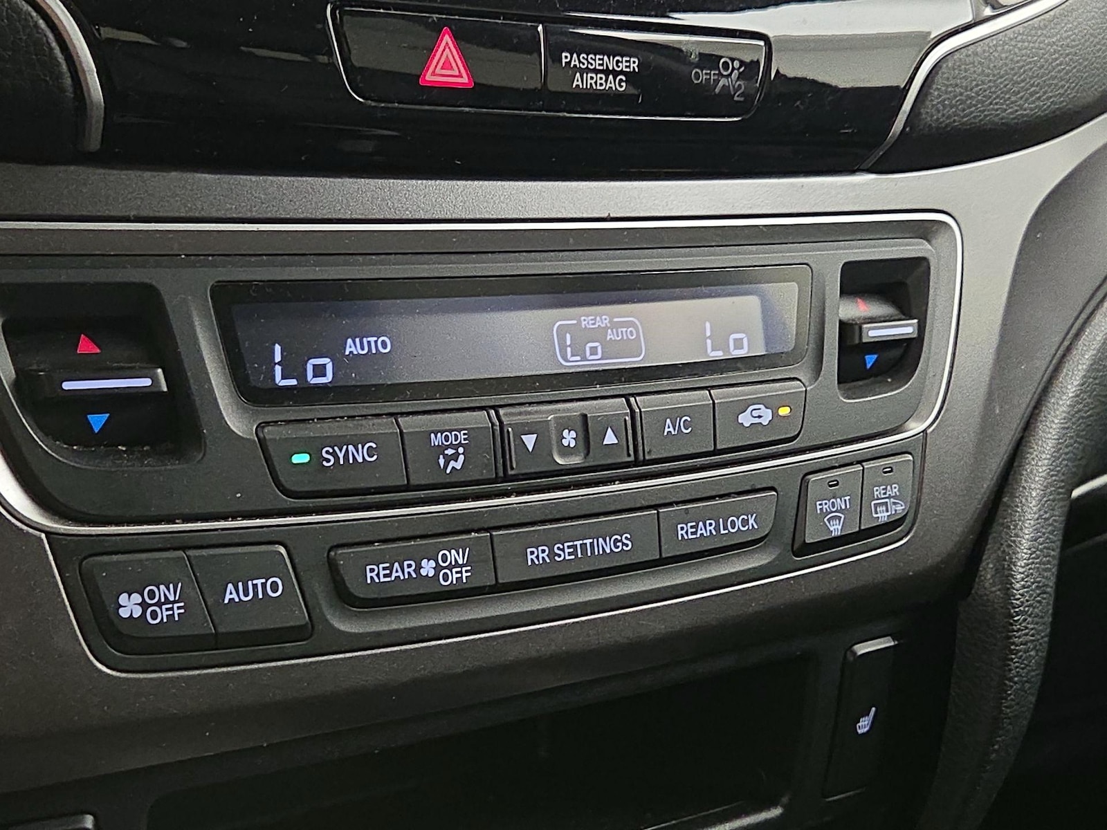 2022 Honda Pilot SE - Photo 17