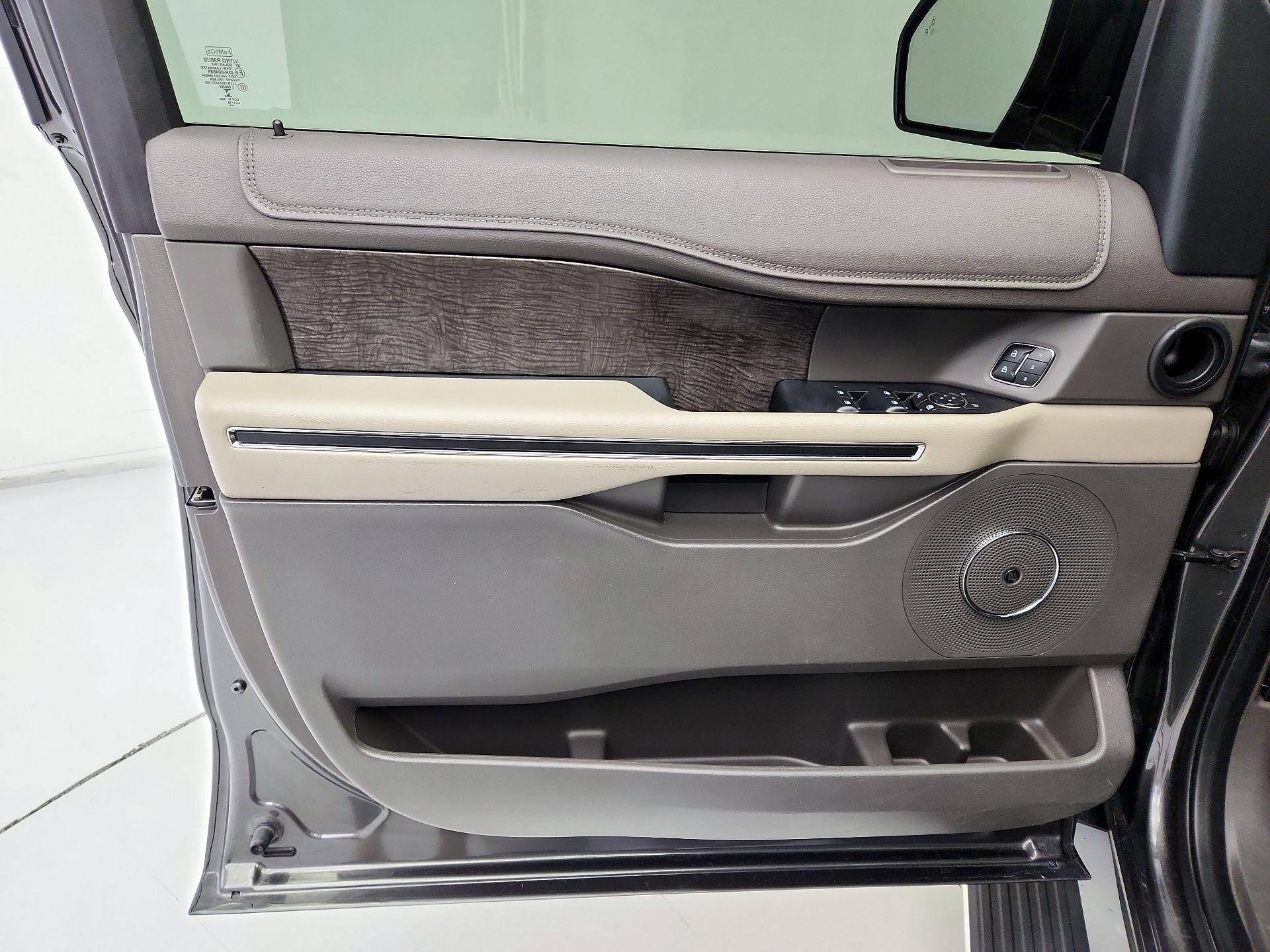Thumbnail: 2018 Ford Expedition - 12