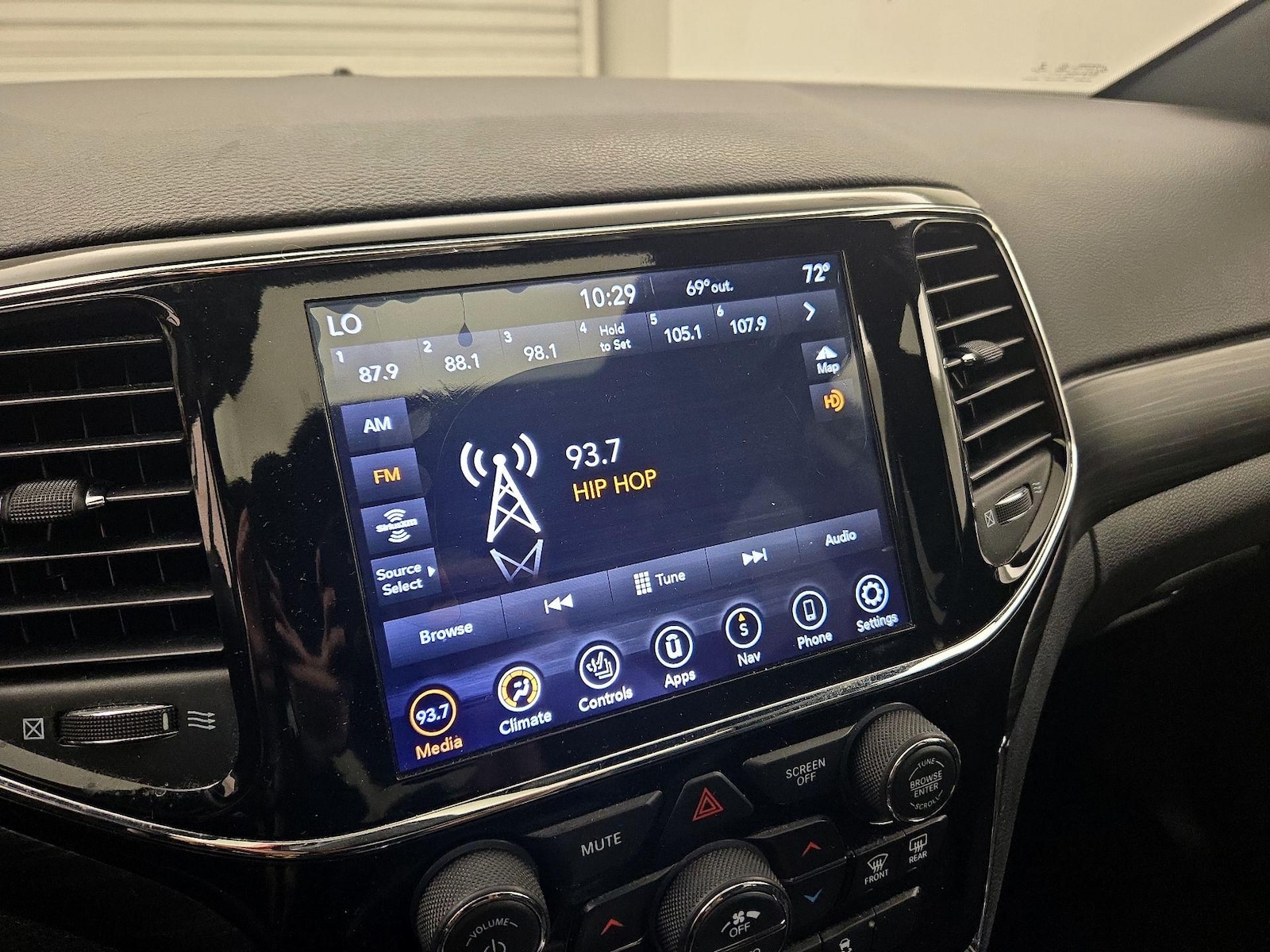 2020 Jeep Grand Cherokee North Edition - Photo 15