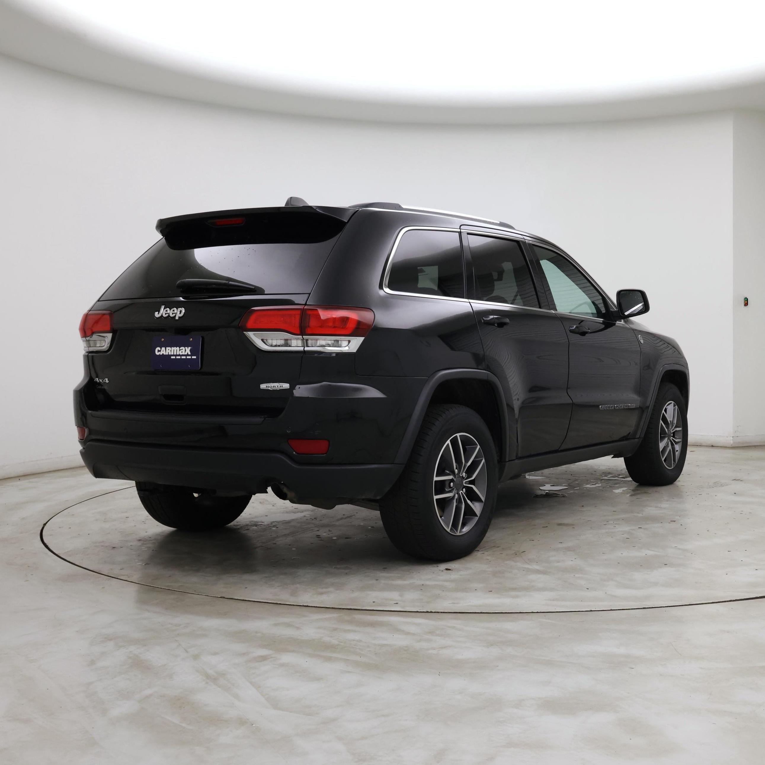 Thumbnail: 2020 Jeep Grand Cherokee - 8