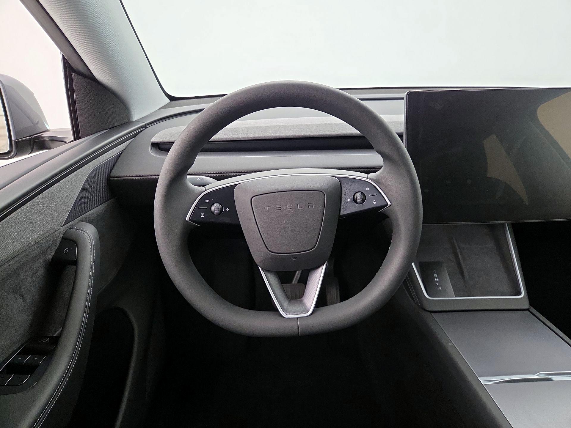 Thumbnail: 2026 Tesla Model Y - 10