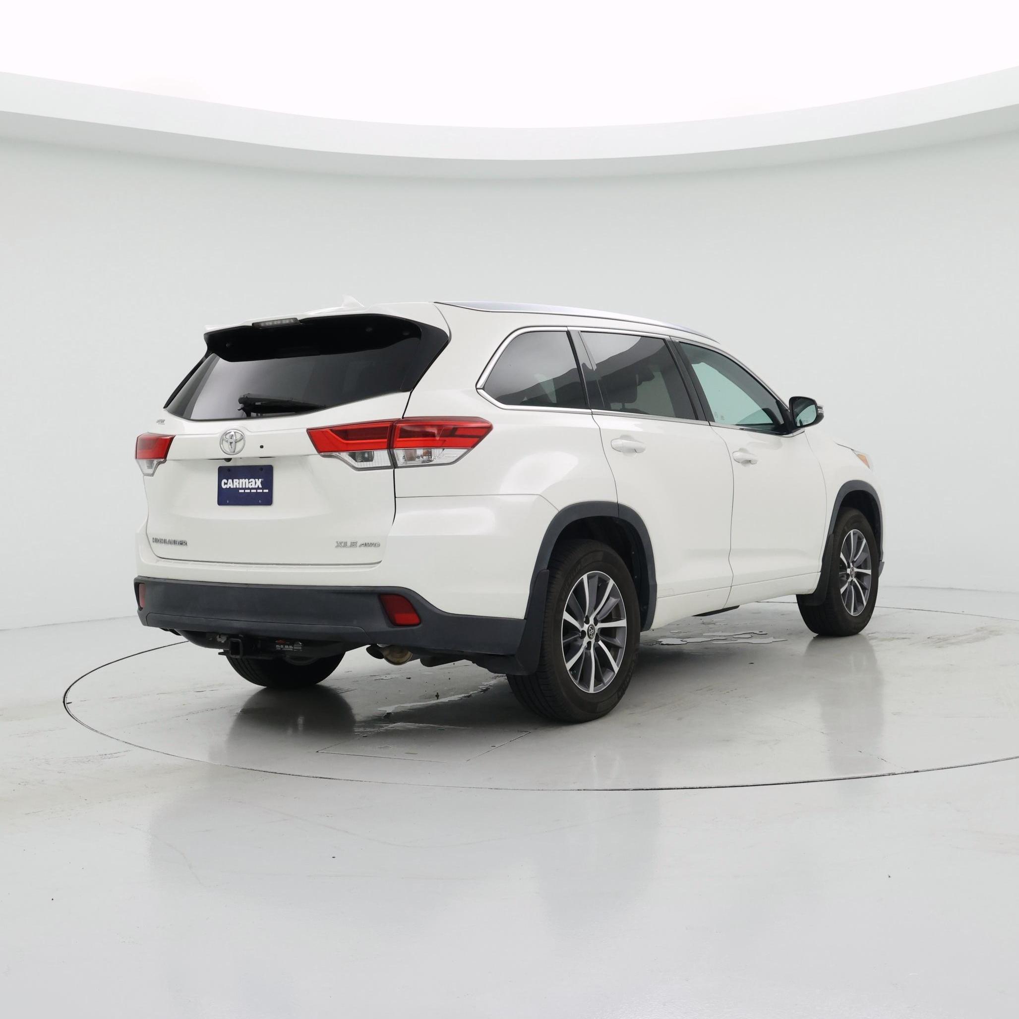 Thumbnail: 2018 Toyota Highlander - 8