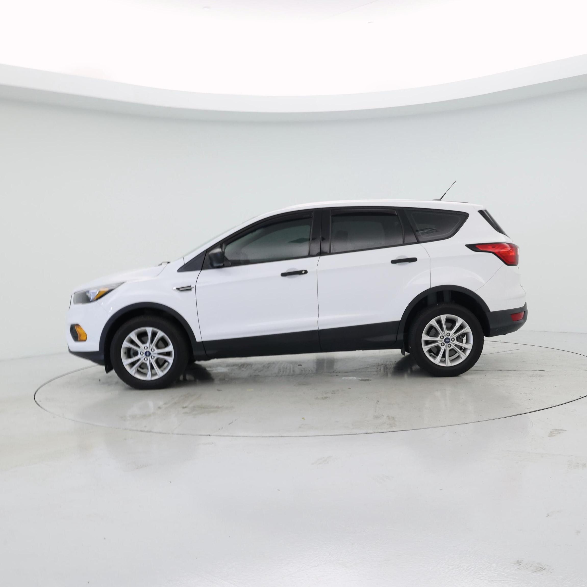 Thumbnail: 2019 Ford Escape - 3