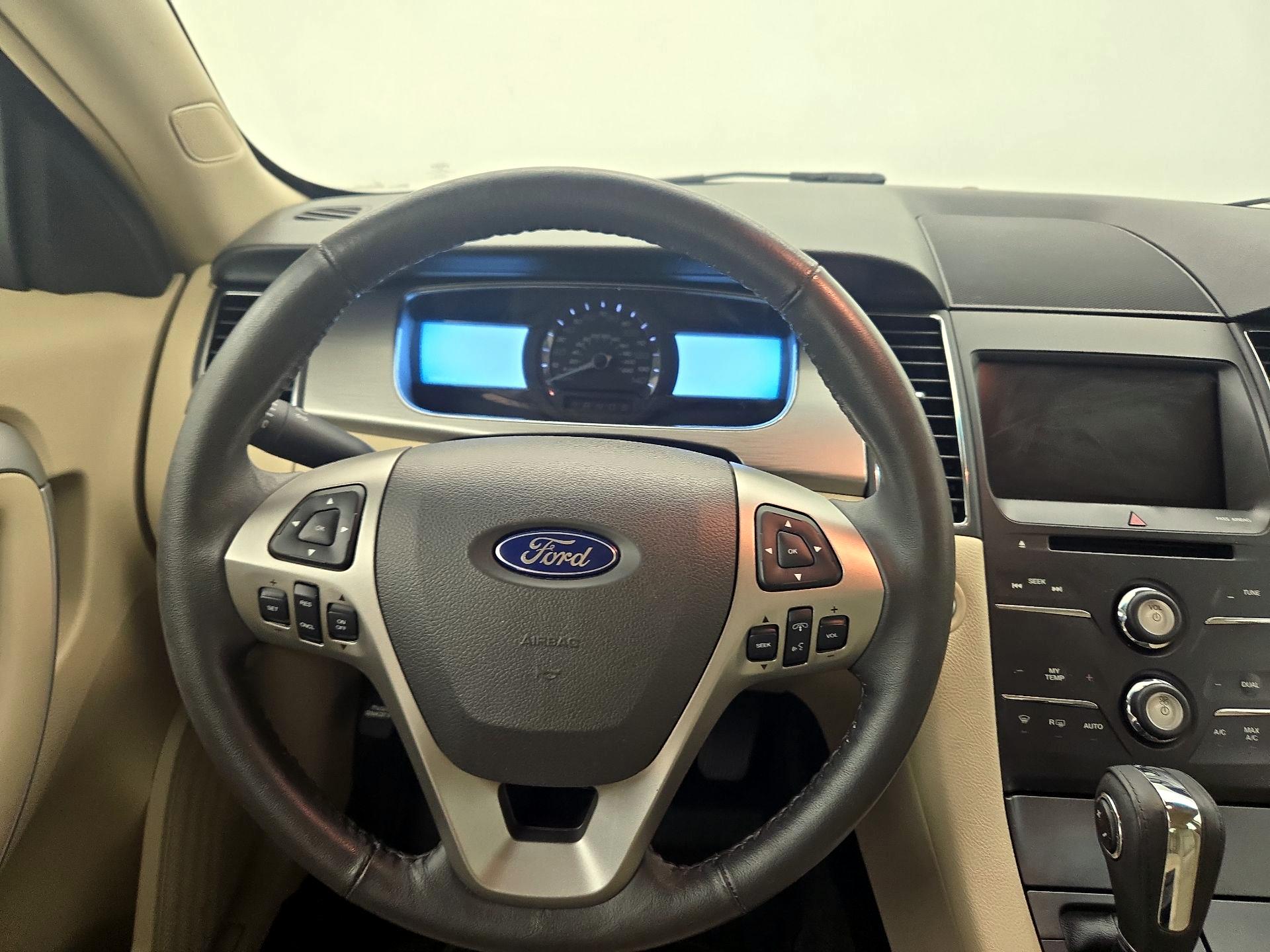 Thumbnail: 2015 Ford Taurus - 10