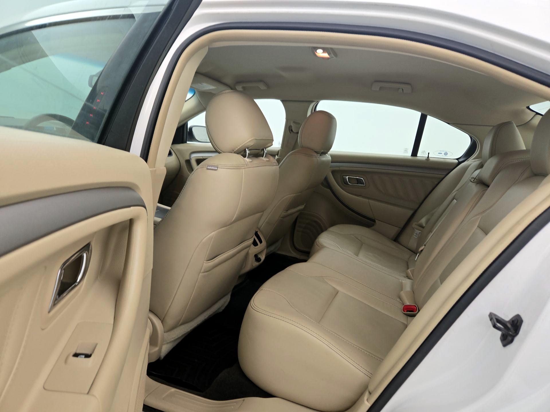 Thumbnail: 2015 Ford Taurus - 19