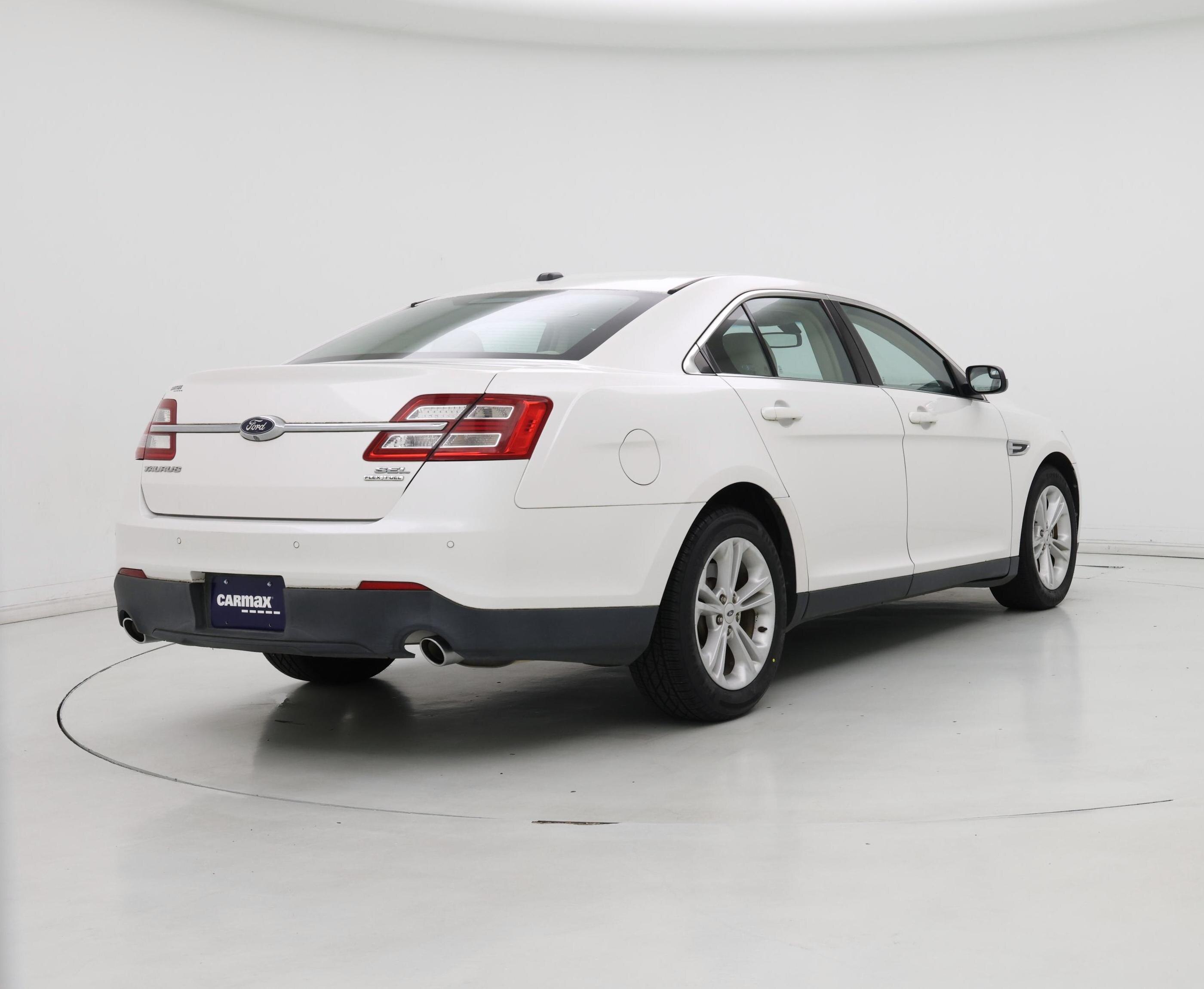 Thumbnail: 2015 Ford Taurus - 8