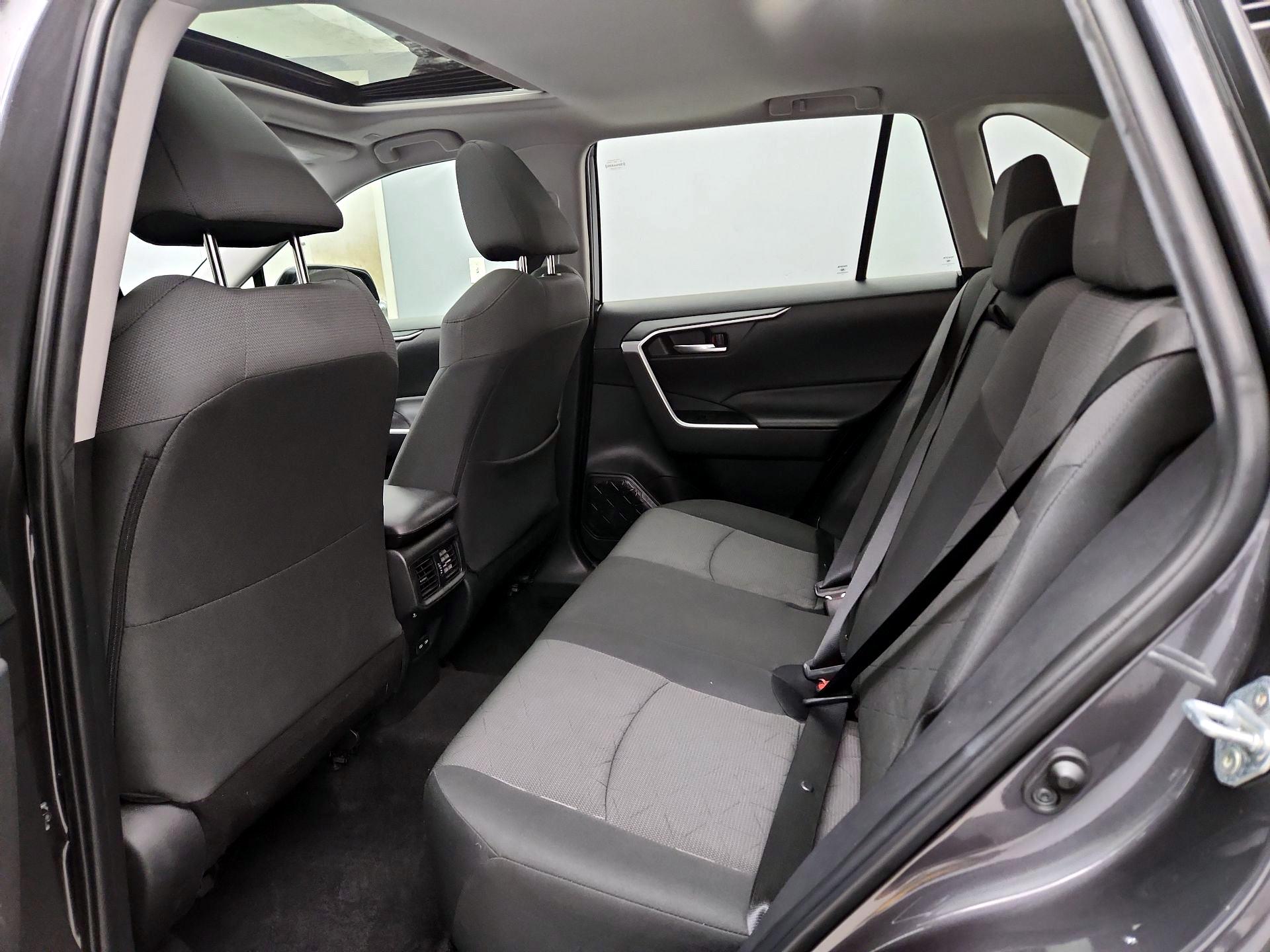 Thumbnail: 2023 Toyota RAV4 - 20