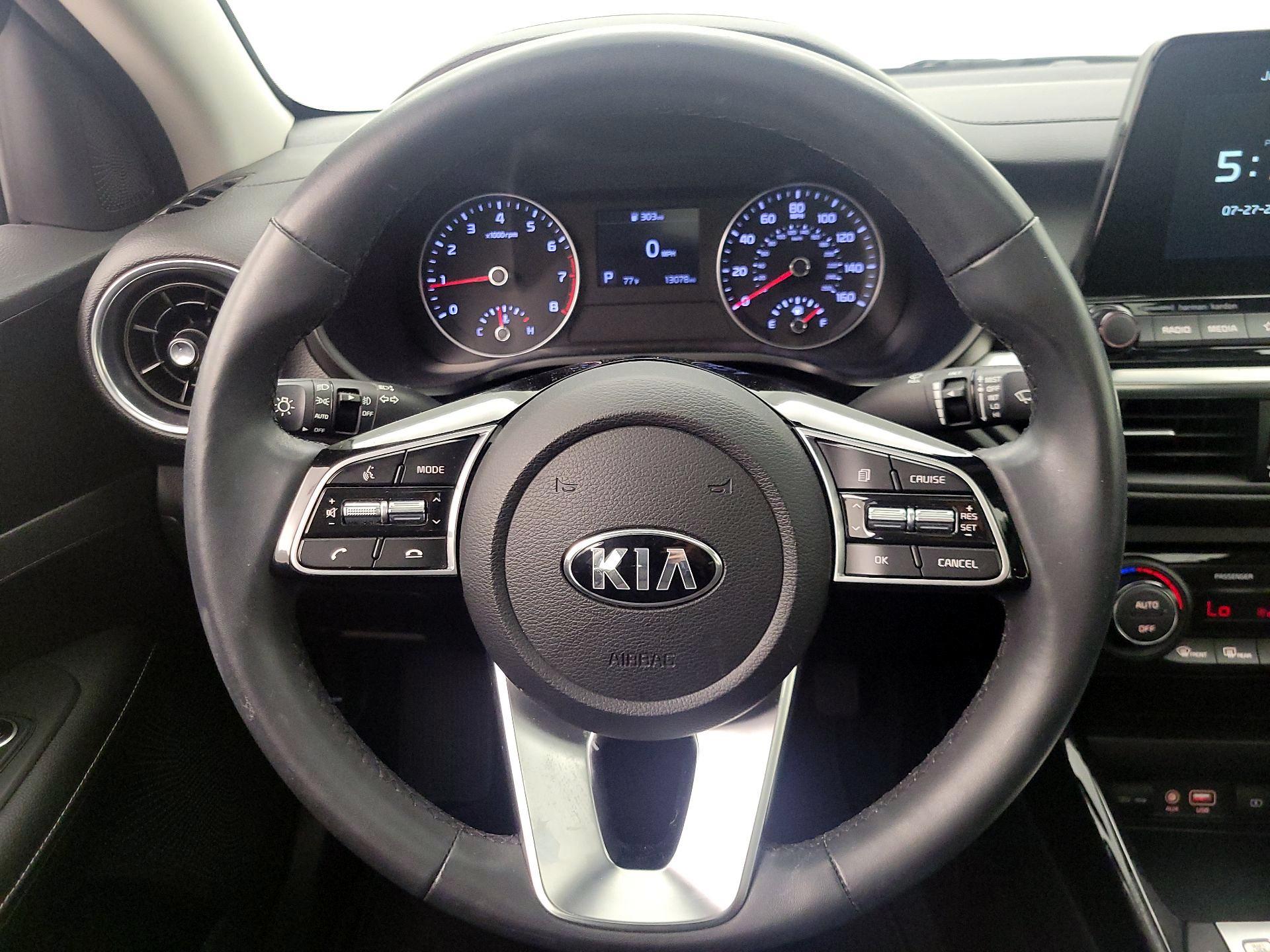 Thumbnail: 2021 Kia Forte - 10