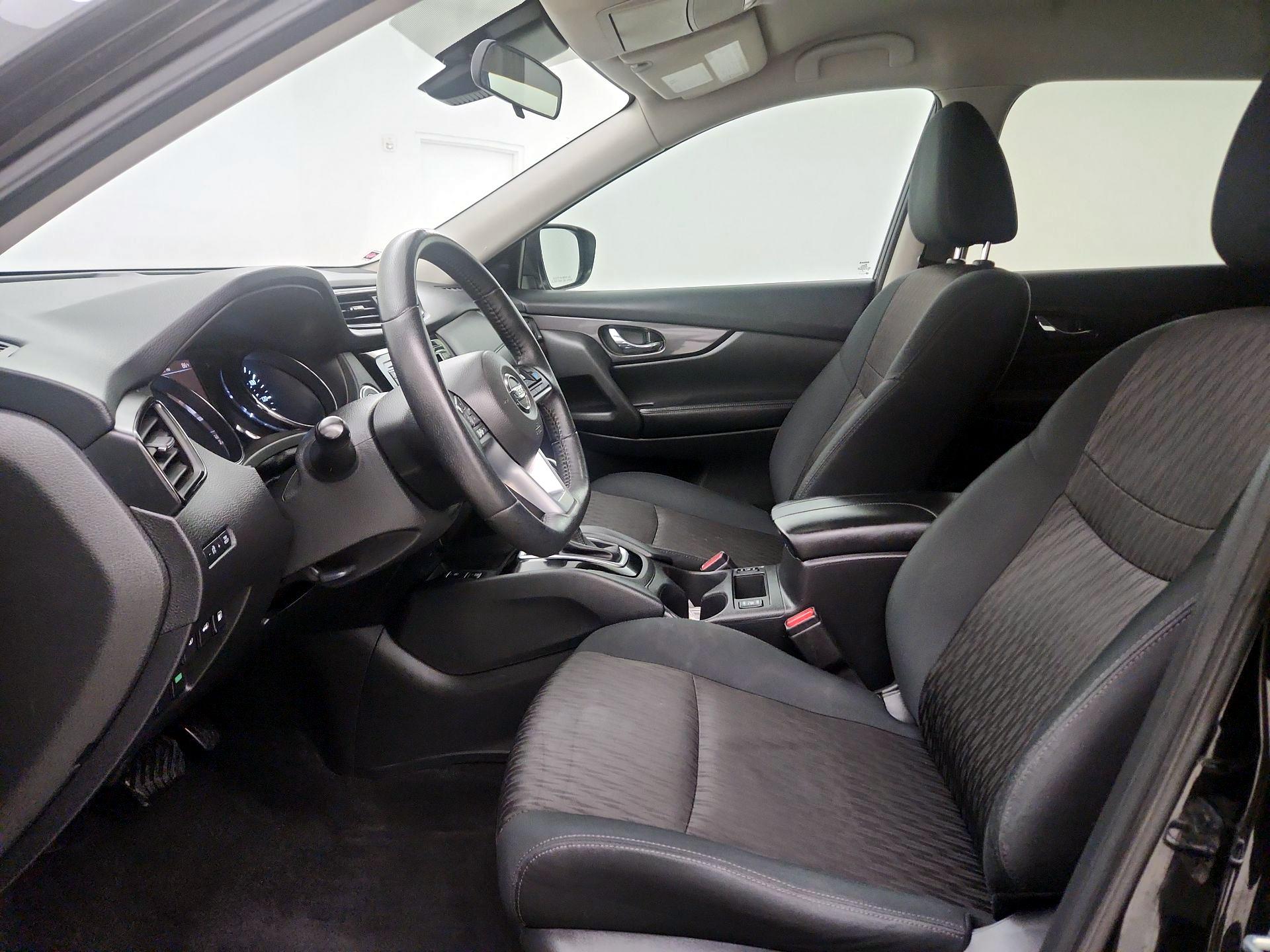 Thumbnail: 2019 Nissan Rogue - 11