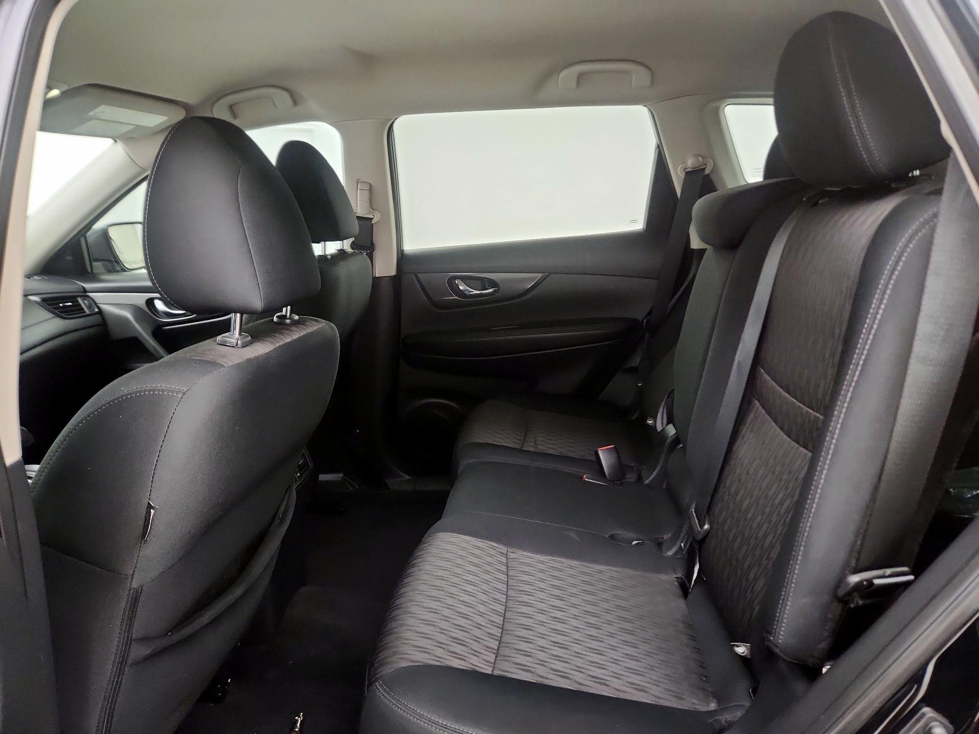 Thumbnail: 2019 Nissan Rogue - 19