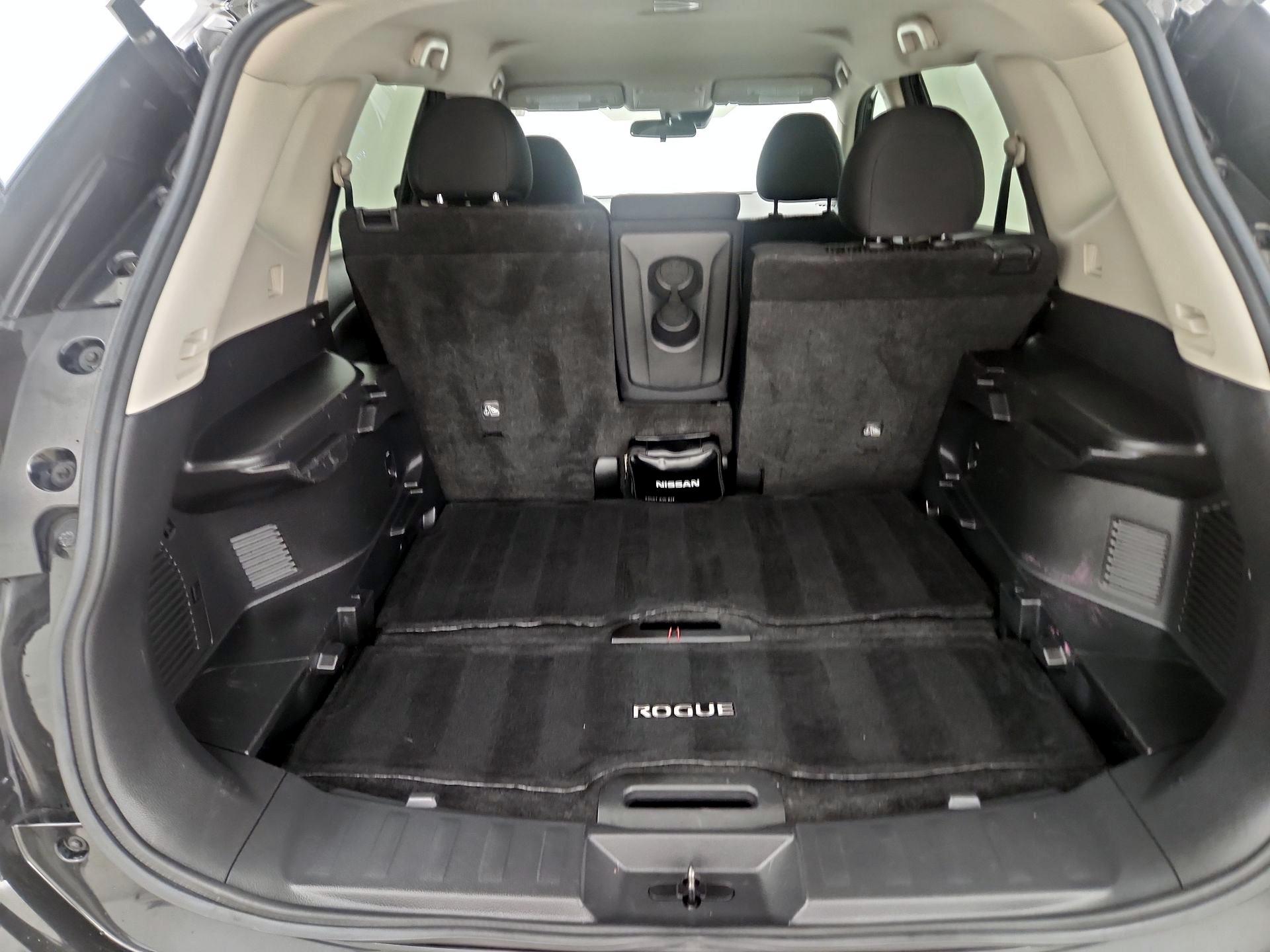 Thumbnail: 2019 Nissan Rogue - 20