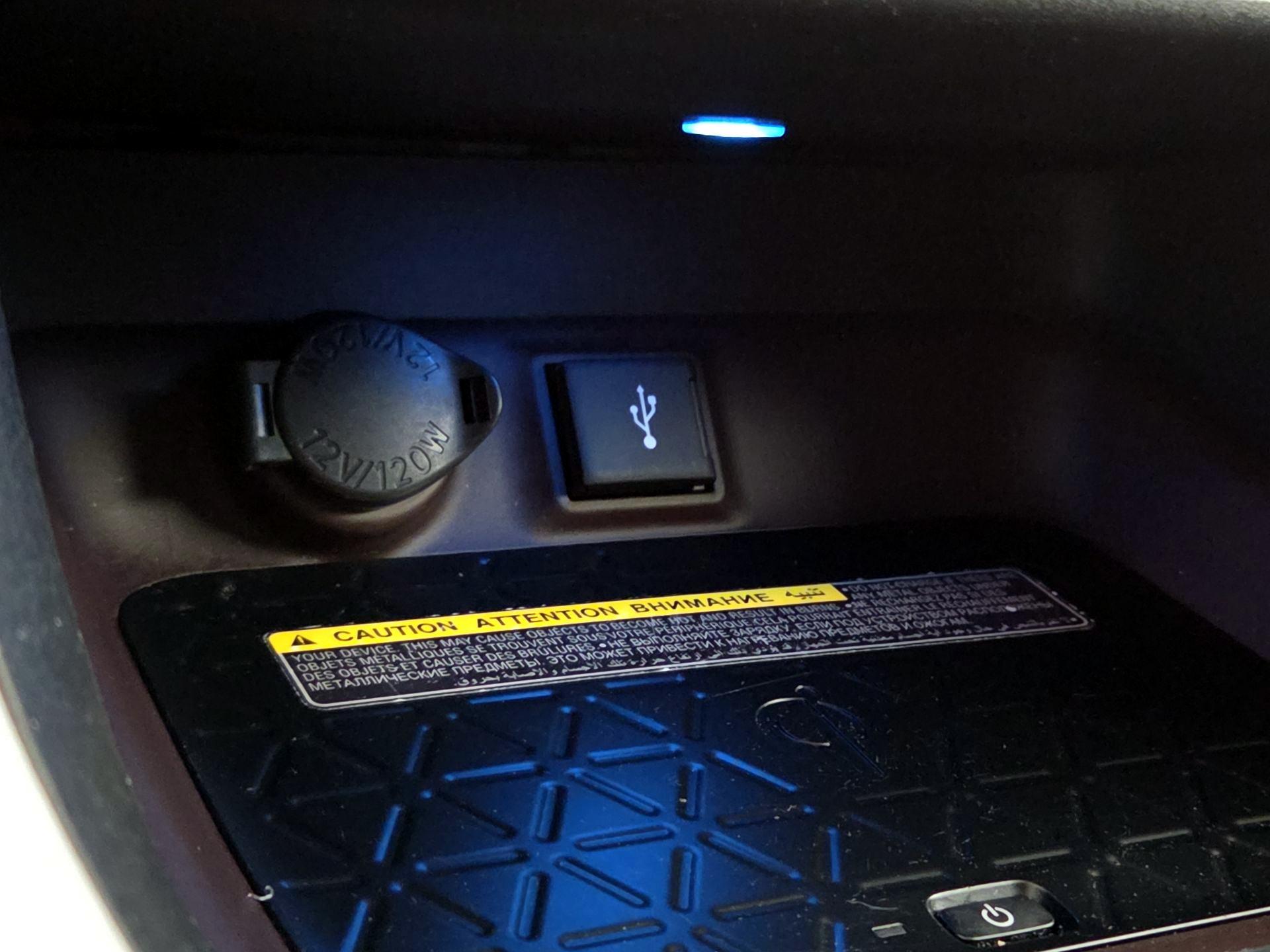 Thumbnail: 2021 Toyota RAV4 - 17