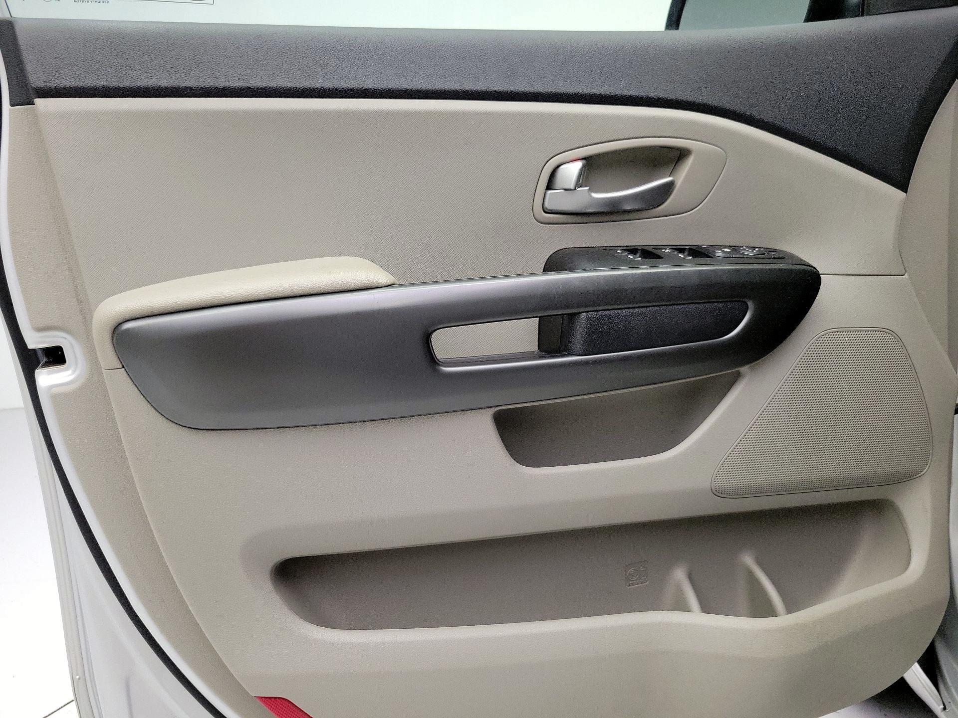 Thumbnail: 2020 Kia Sedona - 12