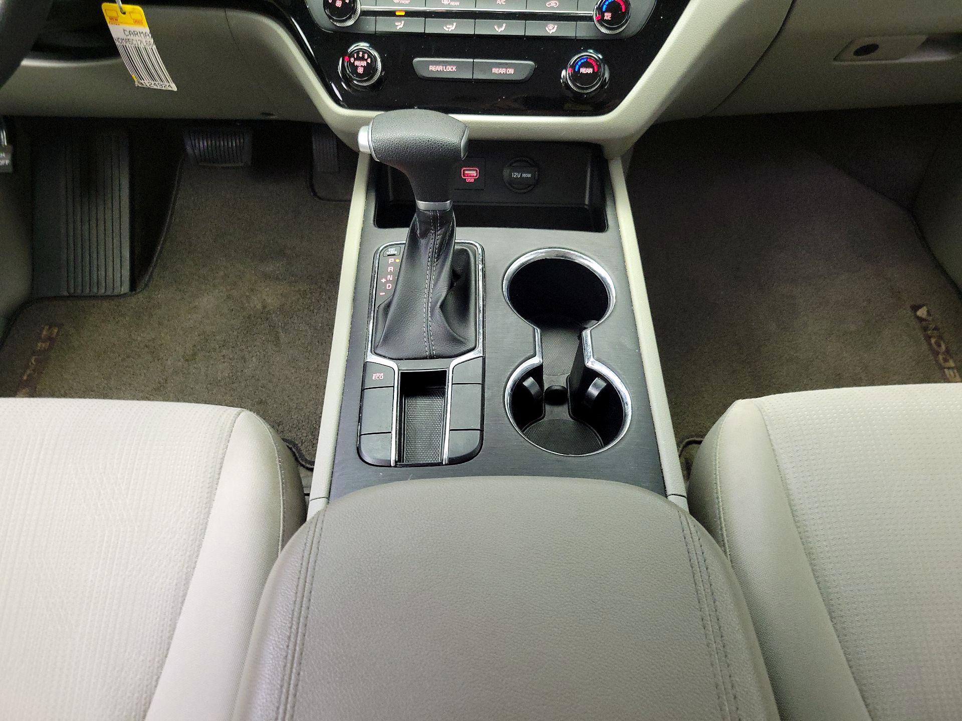 Thumbnail: 2020 Kia Sedona - 17