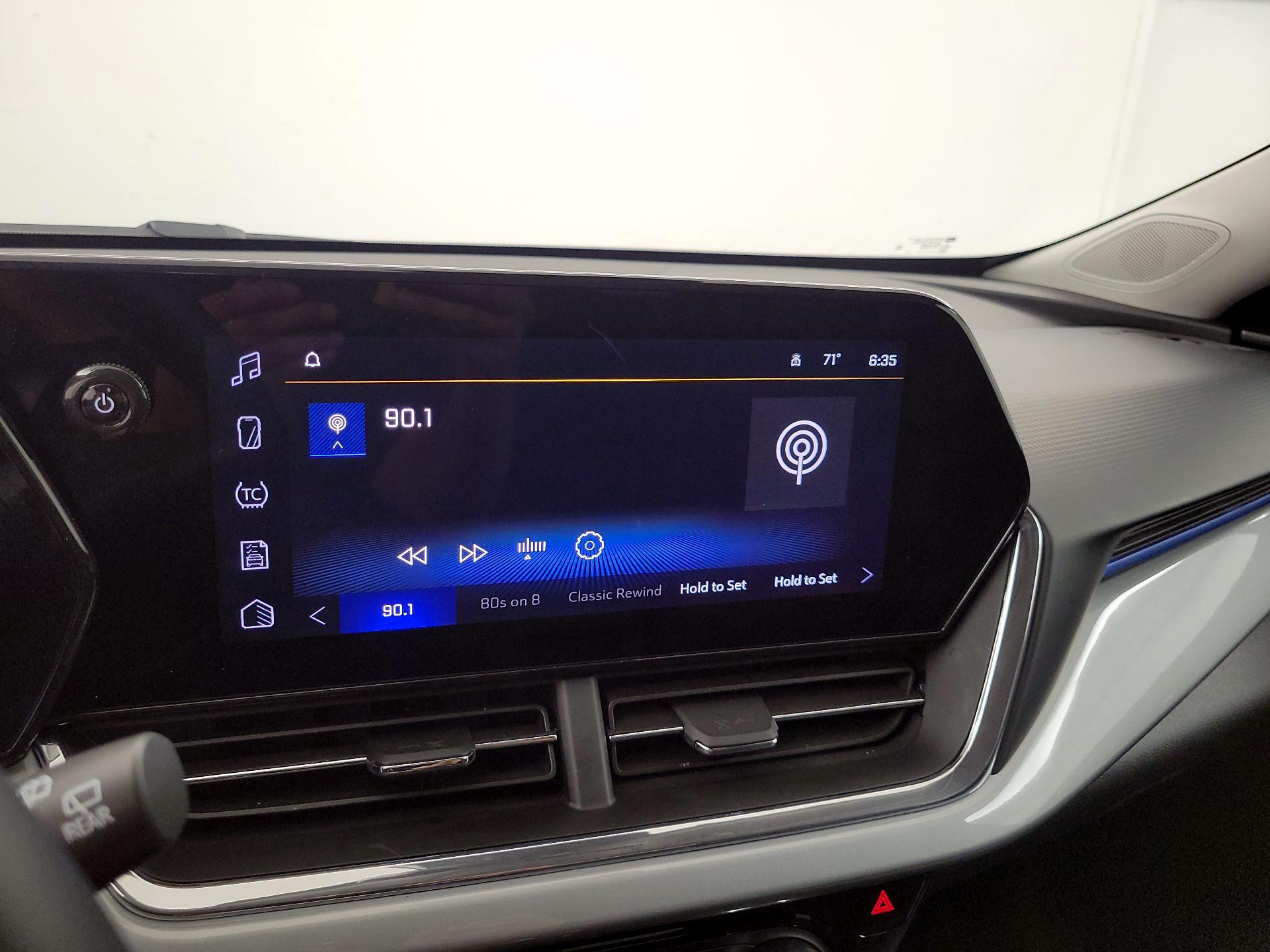 Thumbnail: 2025 Chevrolet Trax - 15