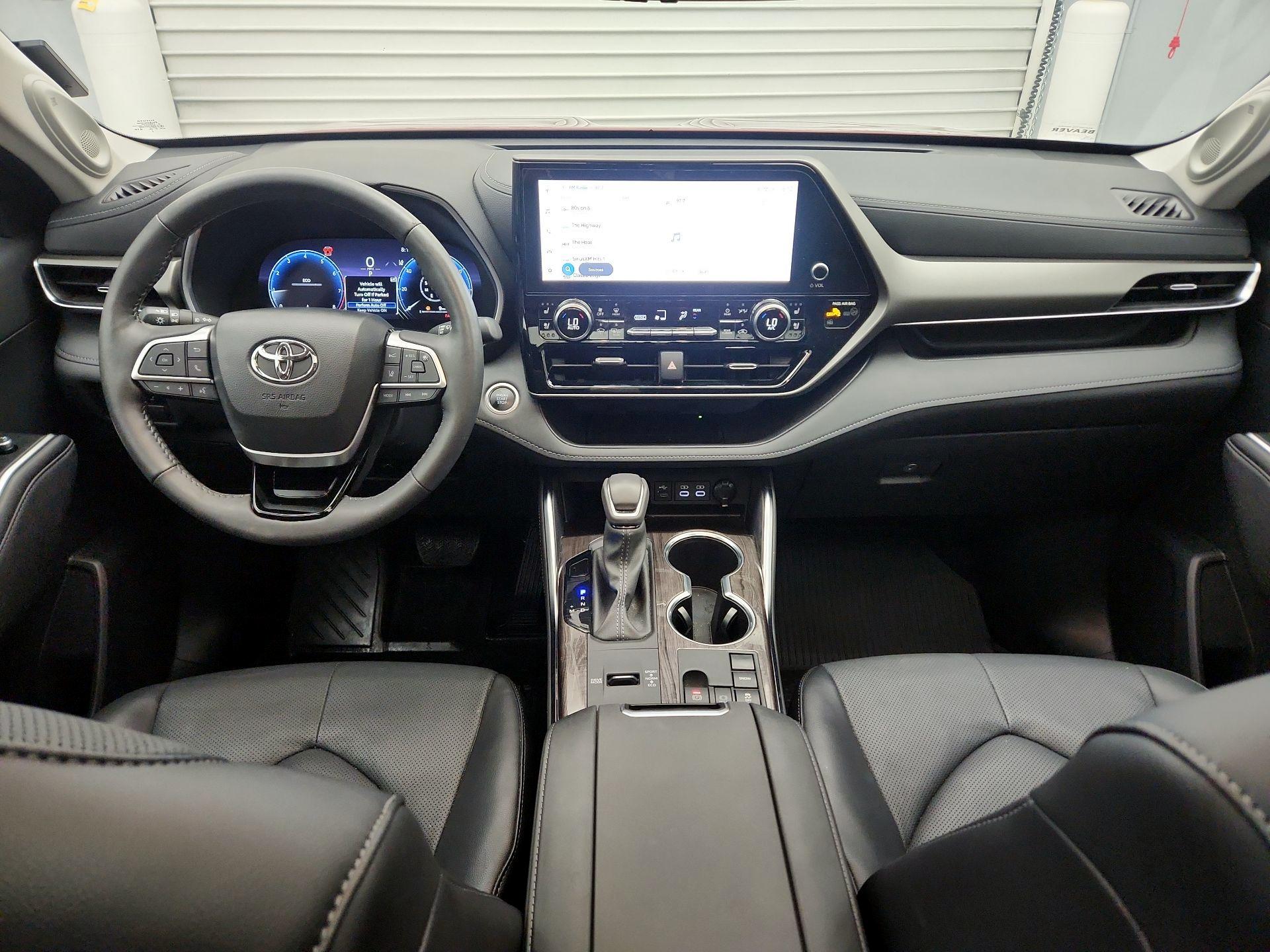 Thumbnail: 2024 Toyota Highlander - 9