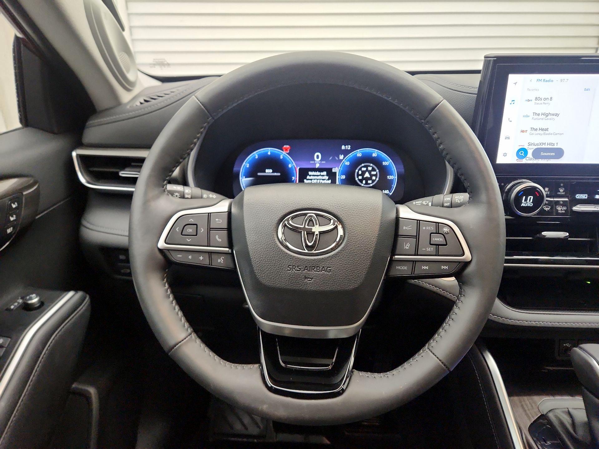 Thumbnail: 2024 Toyota Highlander - 10