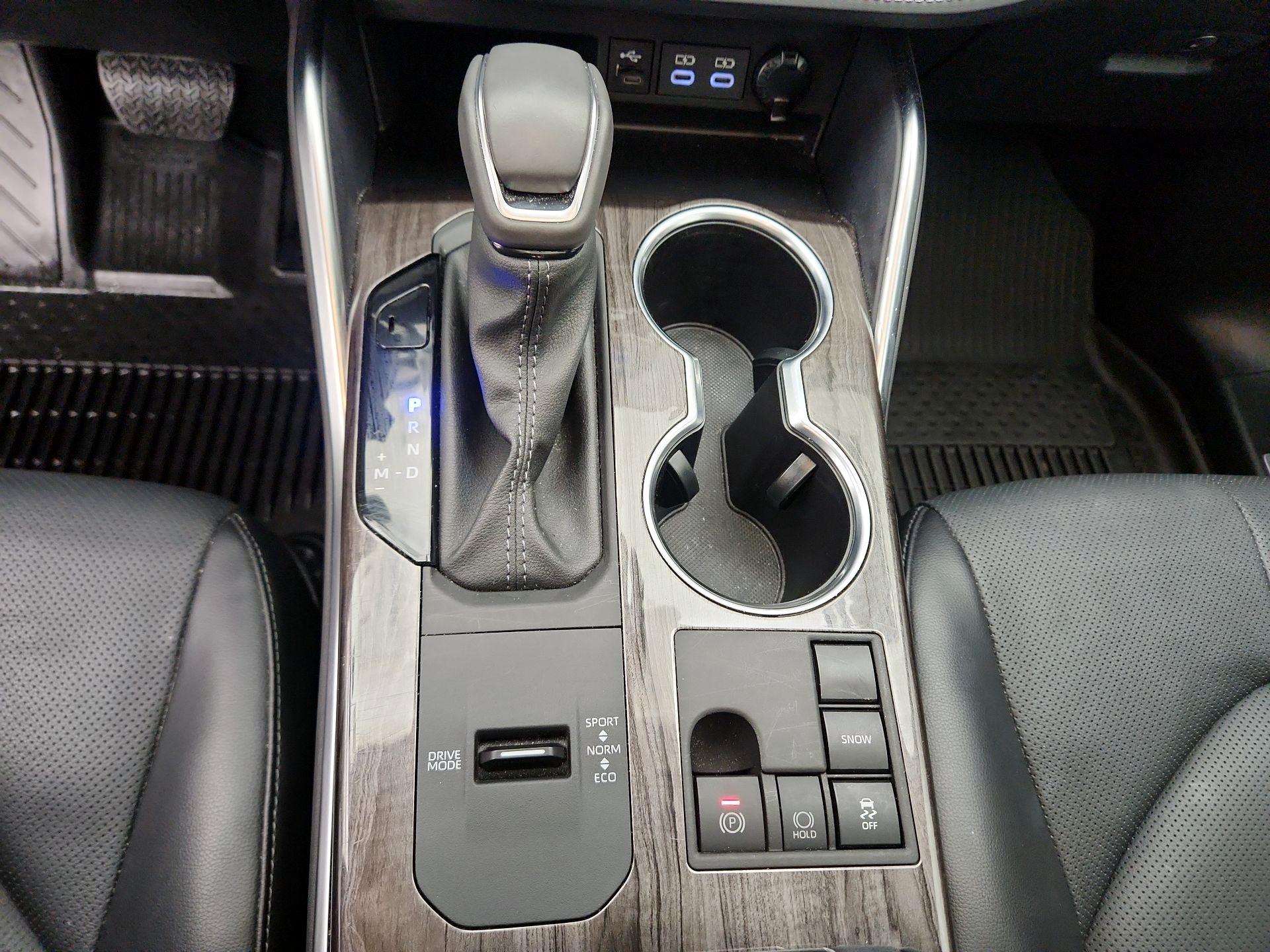 Thumbnail: 2024 Toyota Highlander - 17
