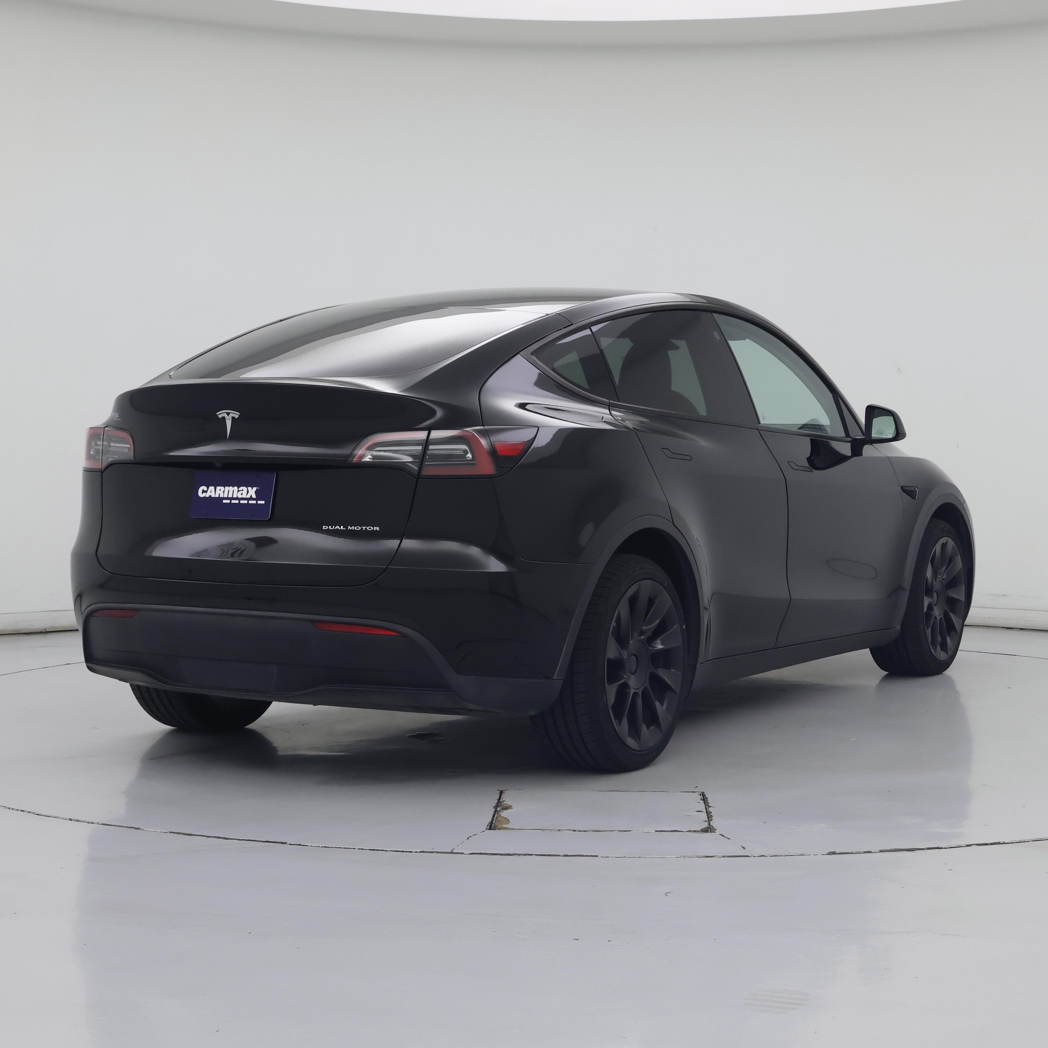 Thumbnail: 2023 Tesla Model Y - 8