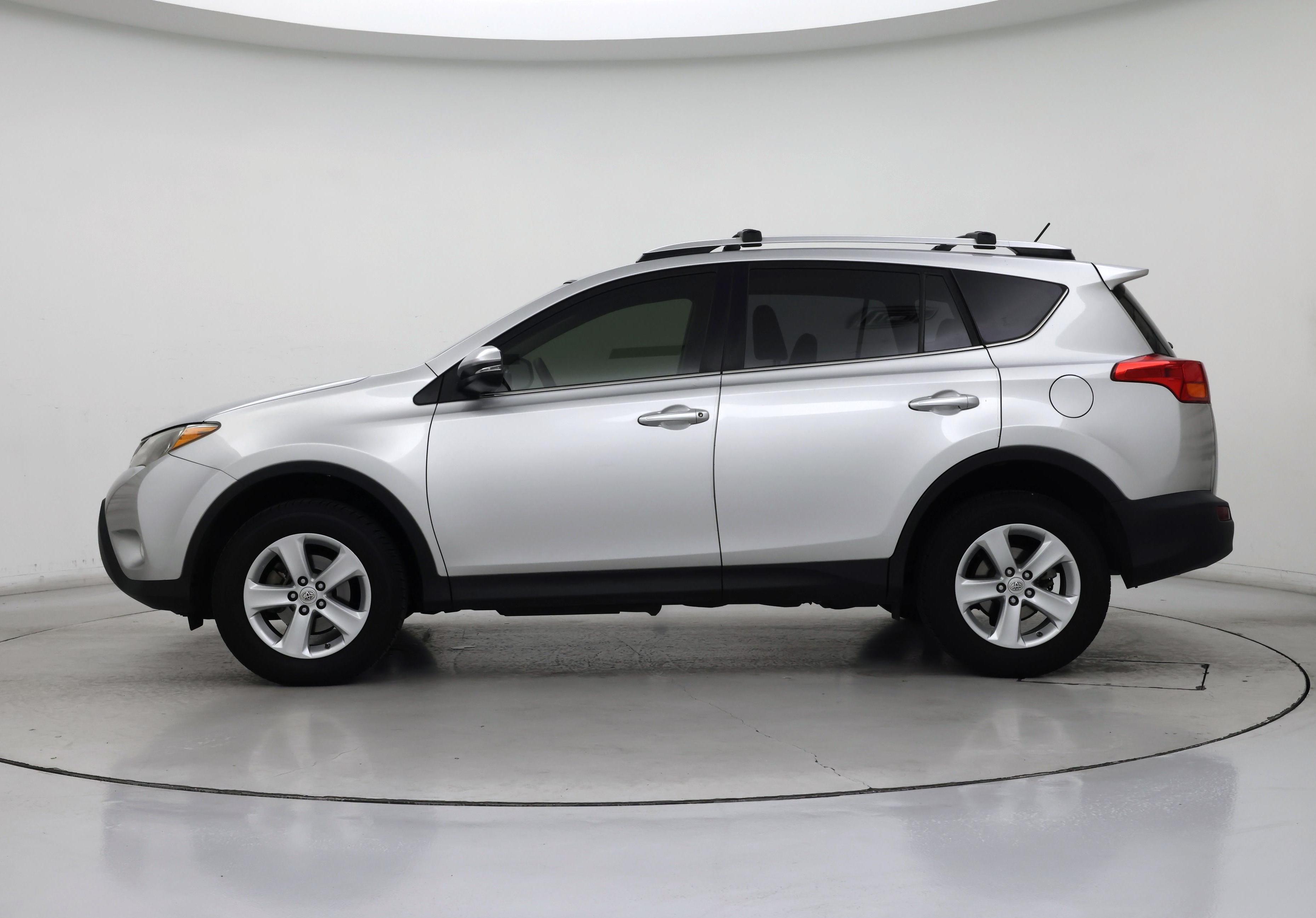 Thumbnail: 2014 Toyota RAV4 - 3