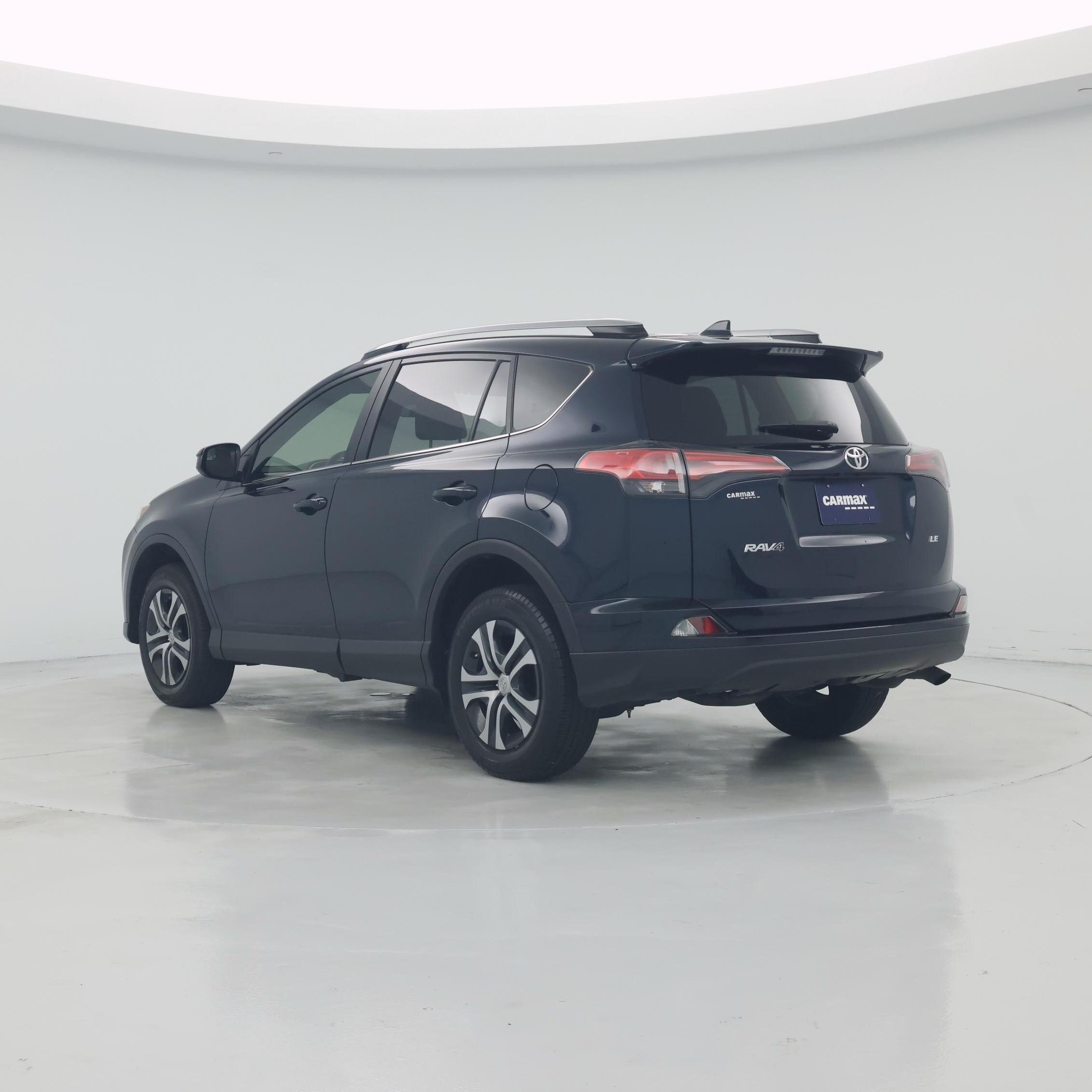 Thumbnail: 2018 Toyota RAV4 - 2