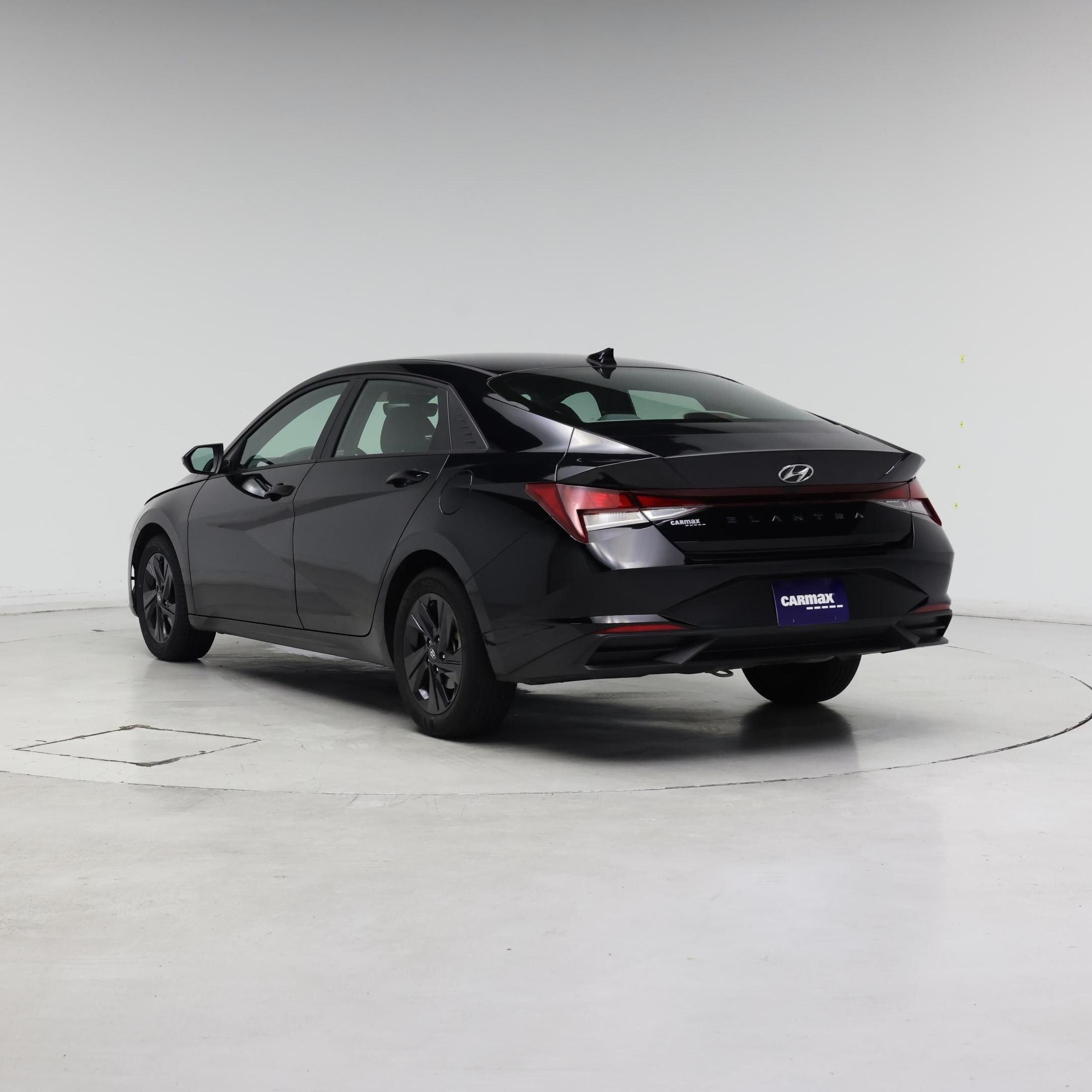 Thumbnail: 2023 Hyundai Elantra - 2