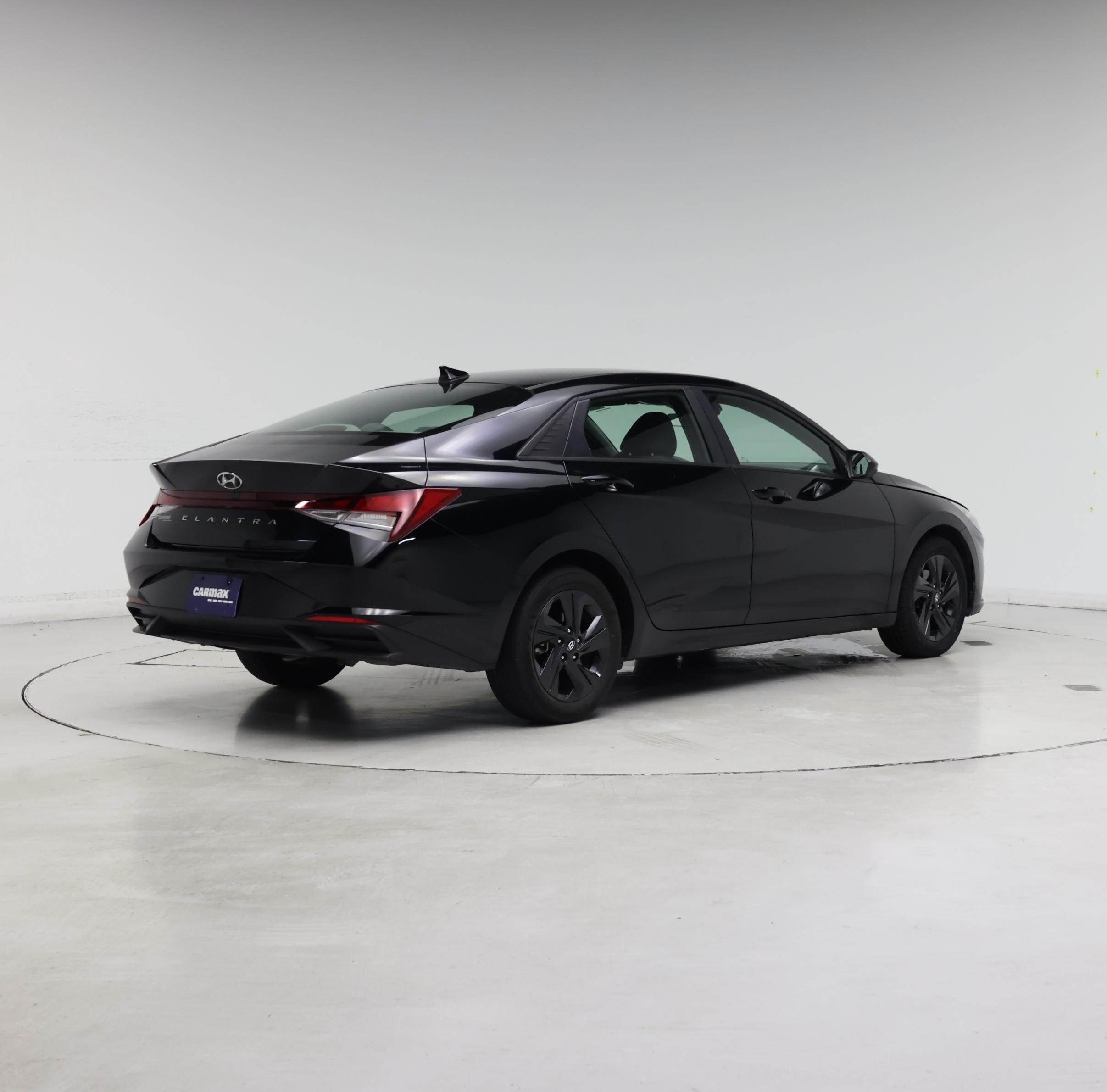 Thumbnail: 2023 Hyundai Elantra - 8