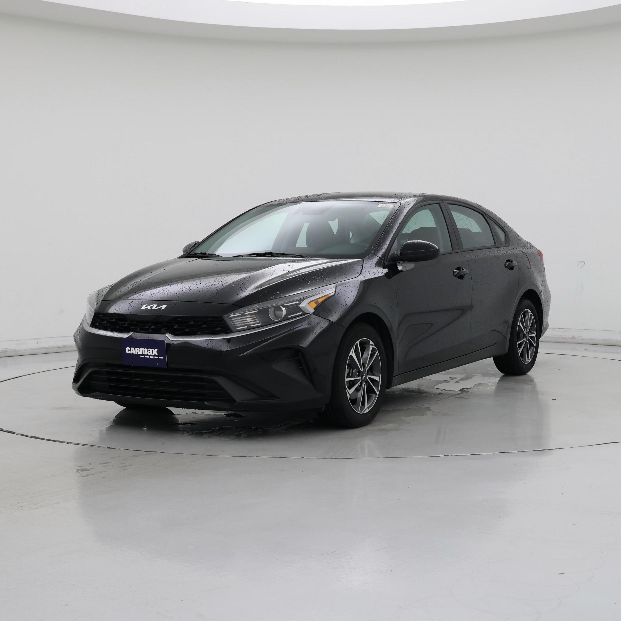 Thumbnail: 2024 Kia Forte - 4