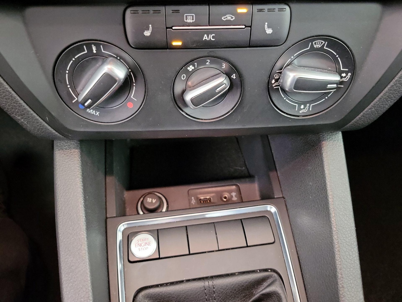 2017 Volkswagen Jetta SE - Photo 17