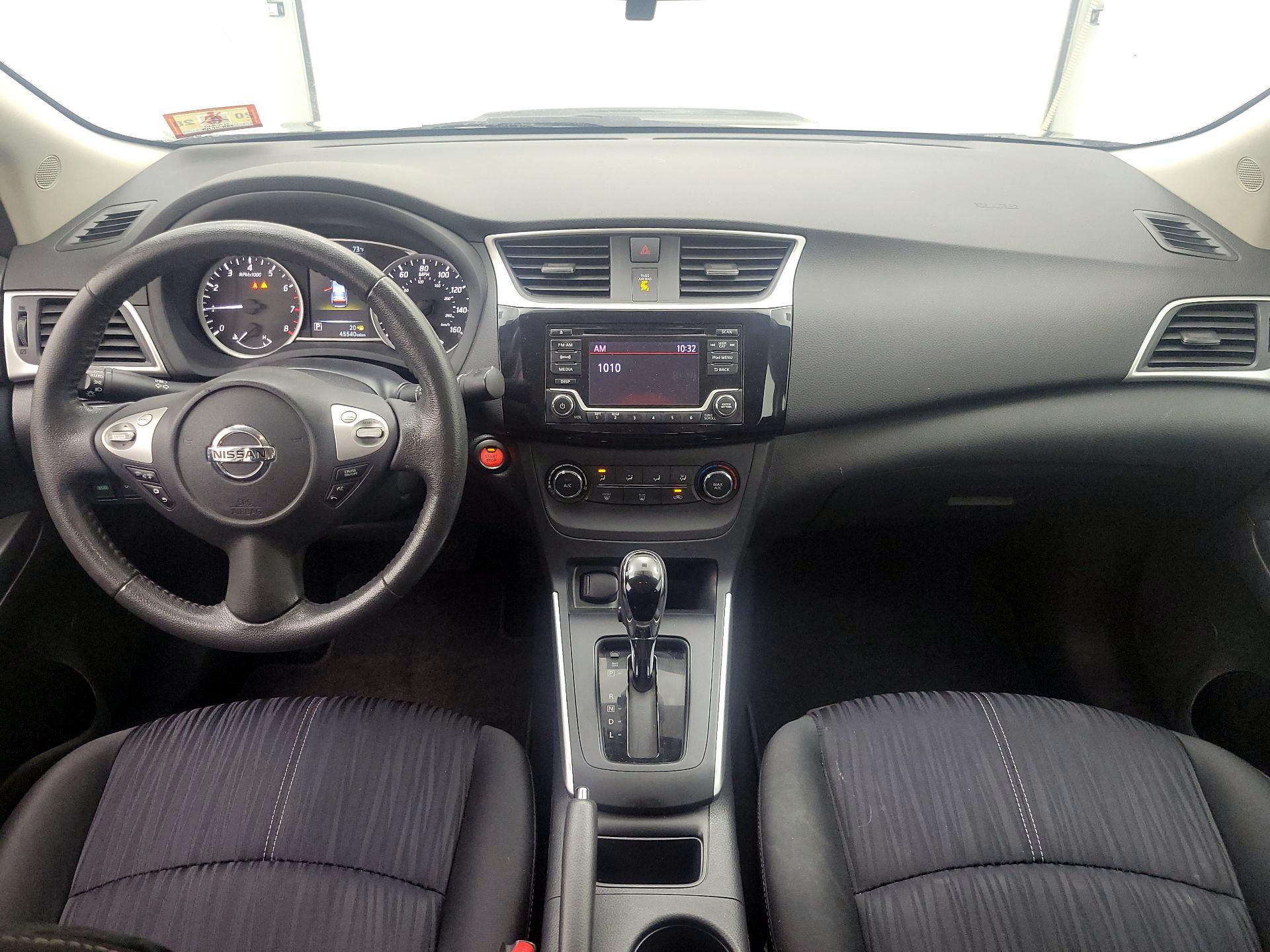 Thumbnail: 2017 Nissan Sentra - 9