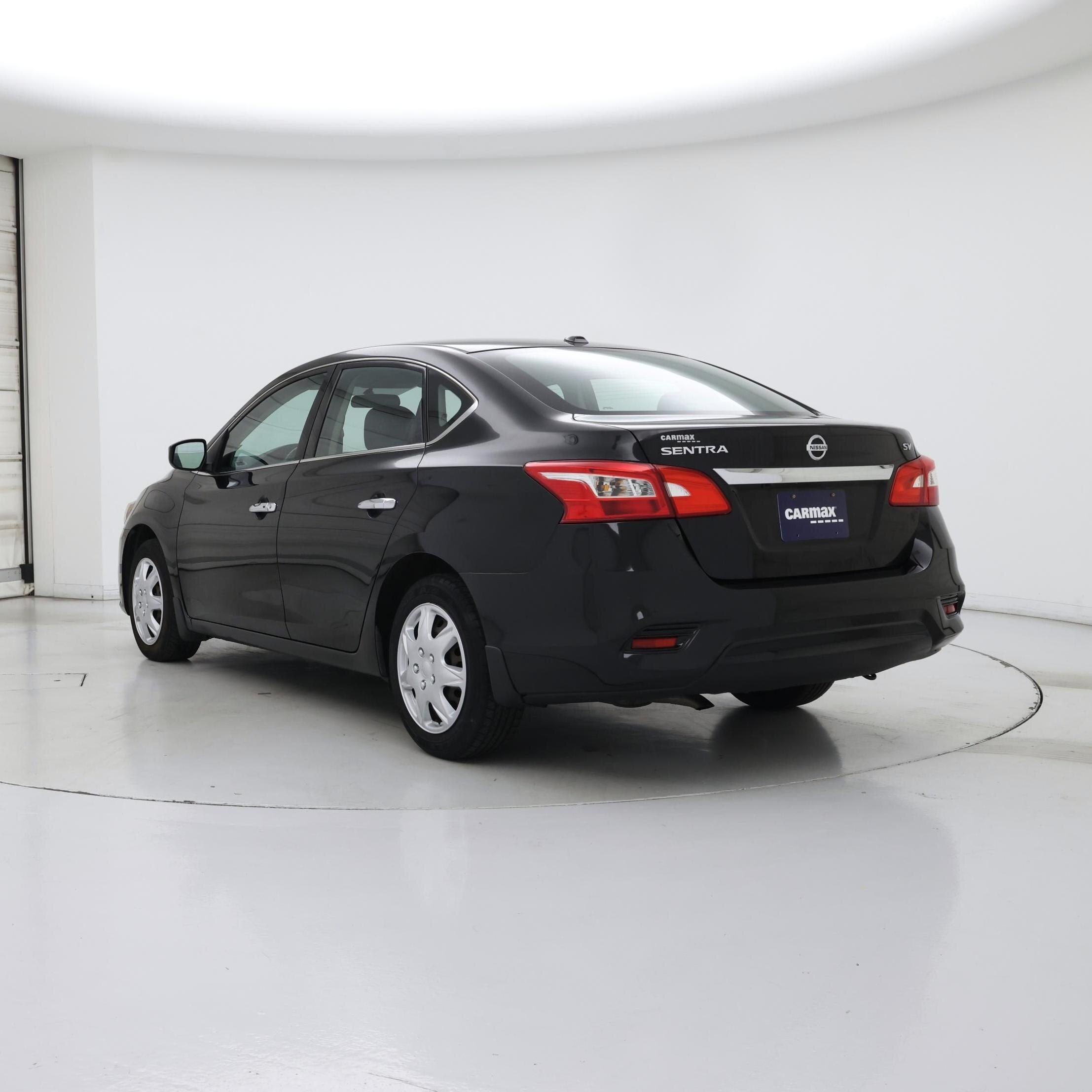 Thumbnail: 2017 Nissan Sentra - 2
