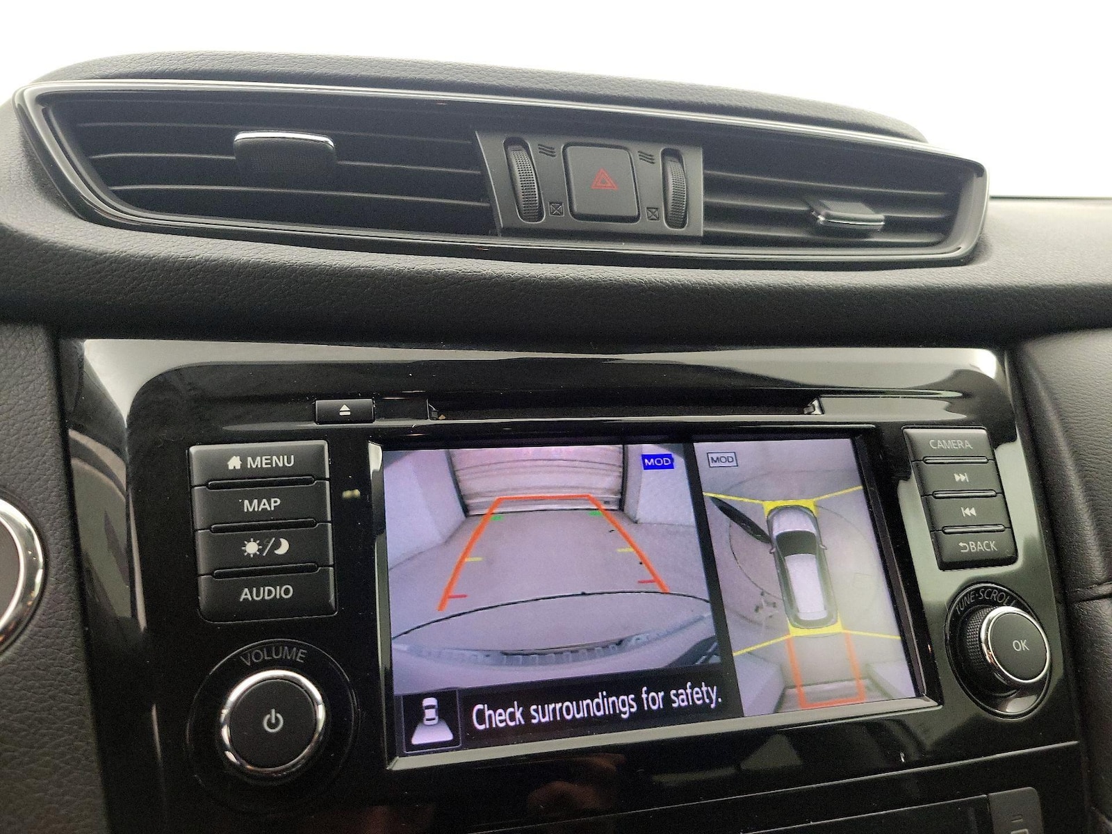 2019 Nissan Rogue SV - Photo 16