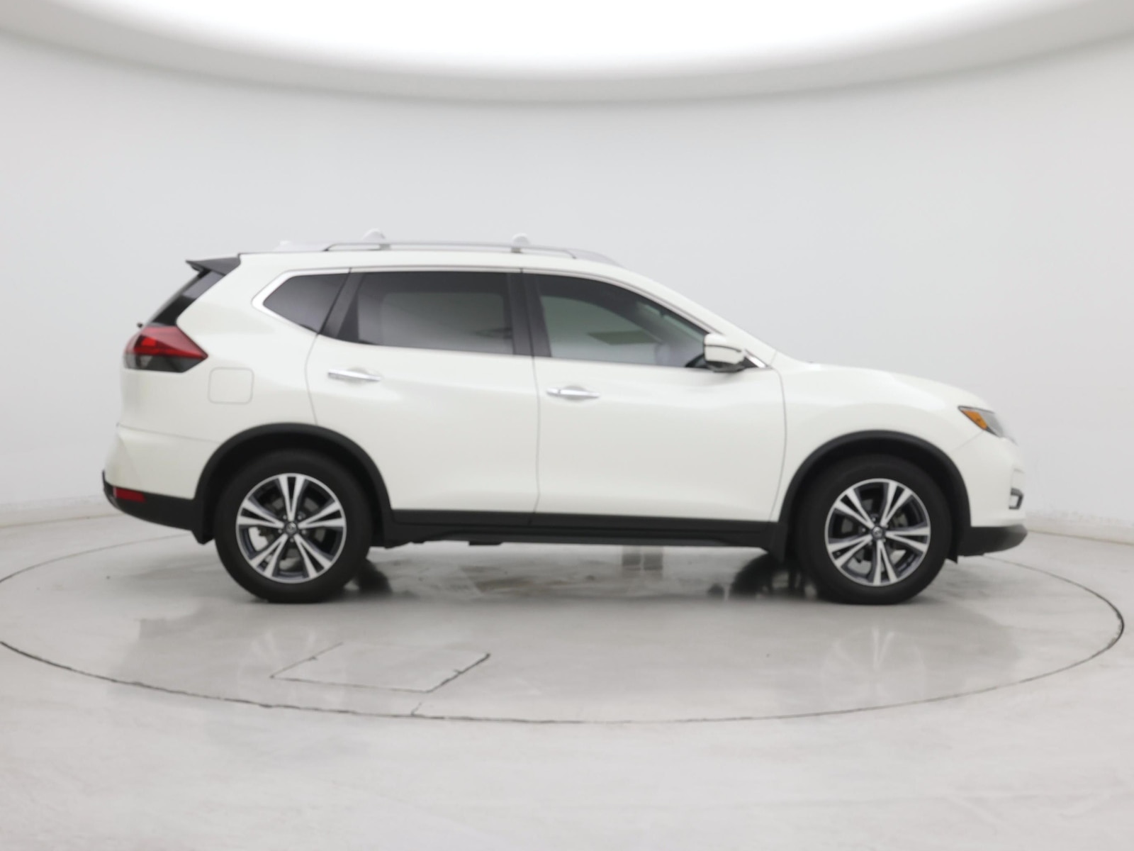 2019 Nissan Rogue SV - Photo 8
