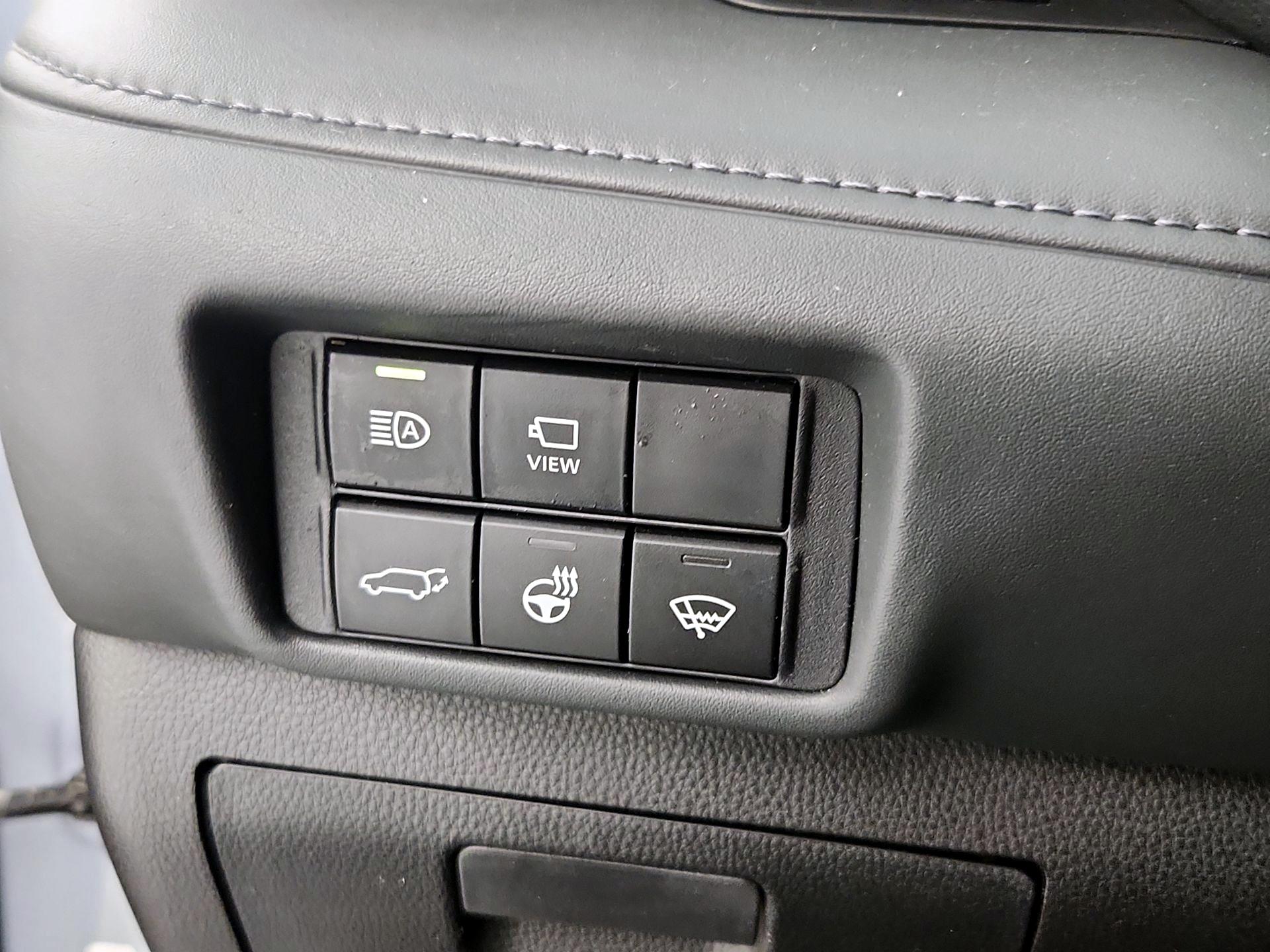 Thumbnail: 2020 Toyota Highlander - 13
