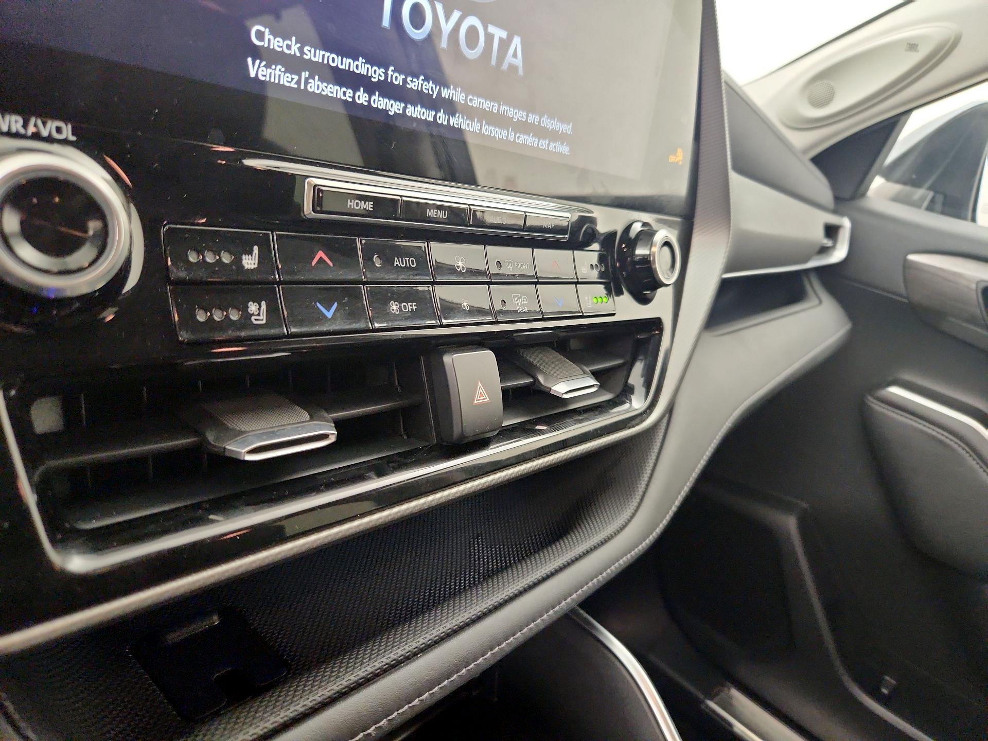 Thumbnail: 2020 Toyota Highlander - 17