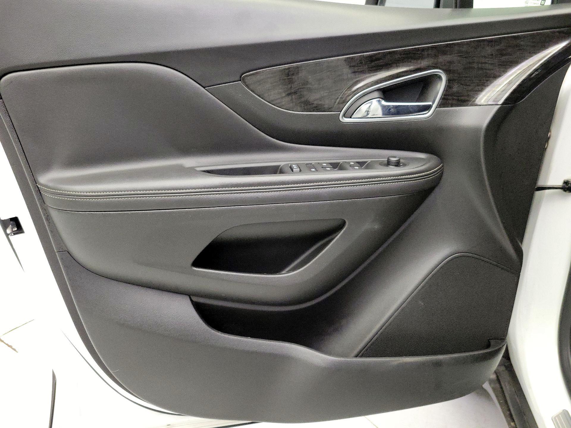 Thumbnail: 2016 Buick Encore - 12