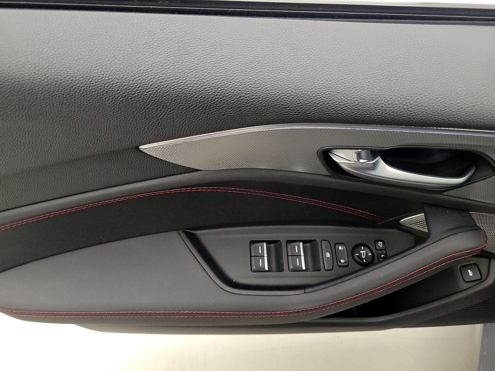2025 Acura TLX Type S - Photo 13