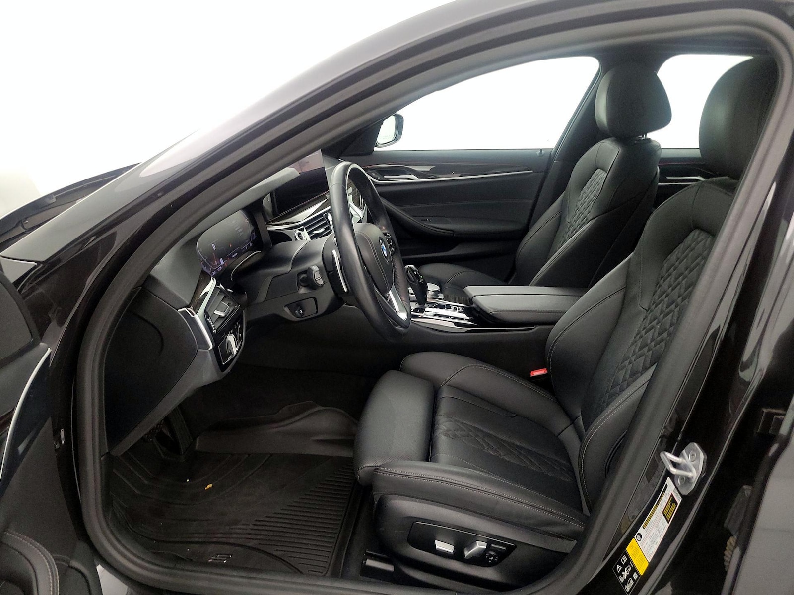 2021 BMW 5 Series 540i - Photo 12