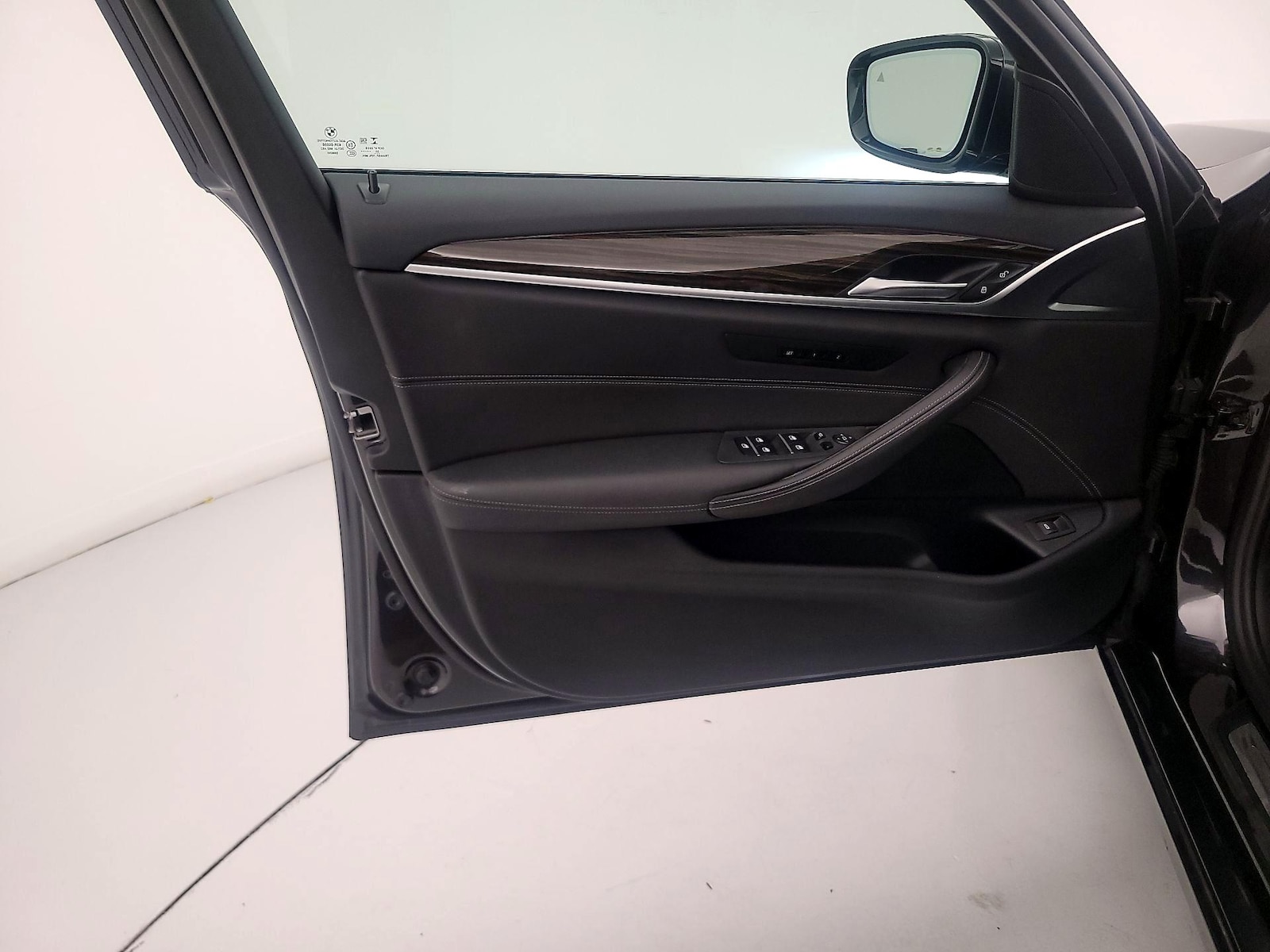 2021 BMW 5 Series 540i - Photo 13