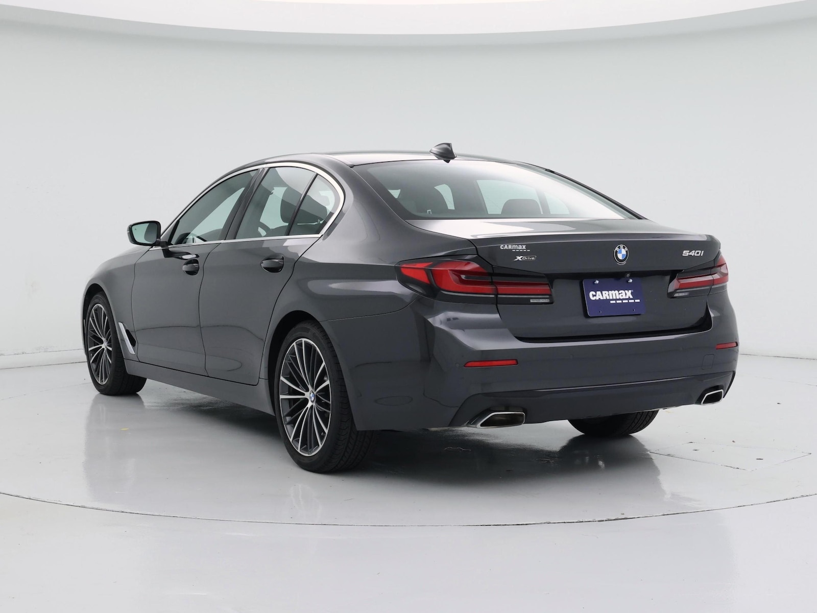 2021 BMW 5 Series 540i - Photo 3