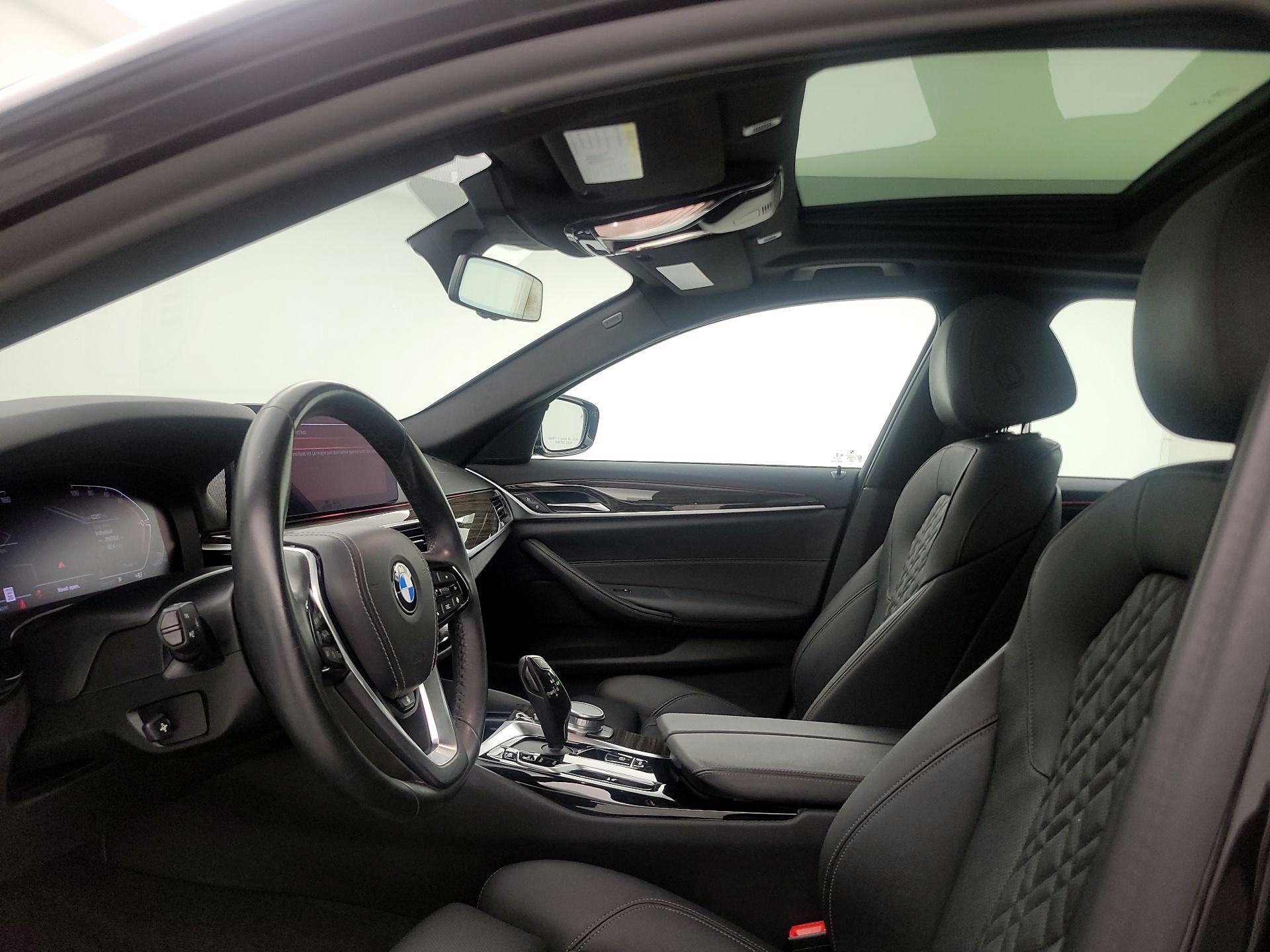 Thumbnail: 2021 BMW 5 Series - 20