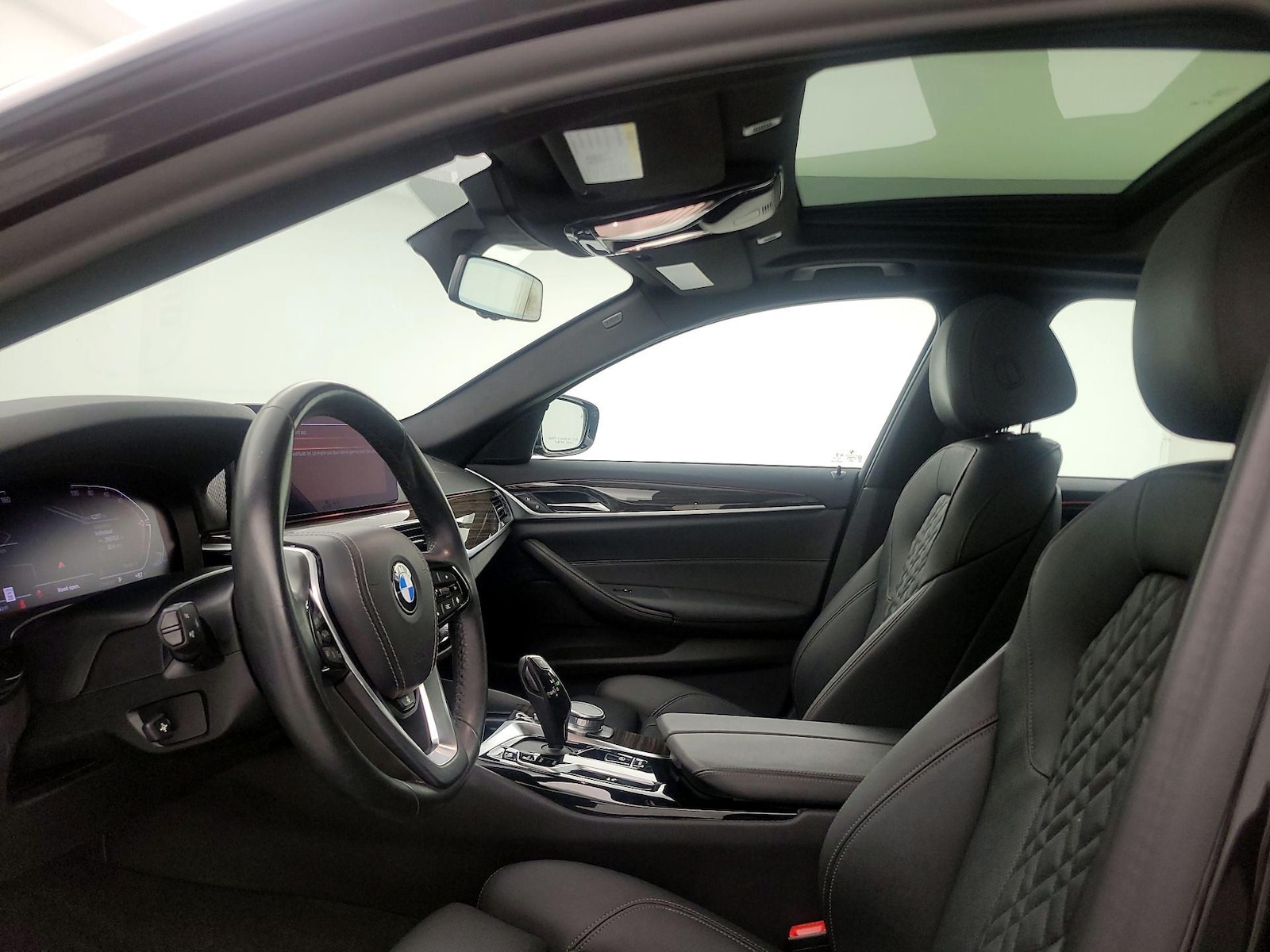 2021 BMW 5 Series 540i - Photo 21