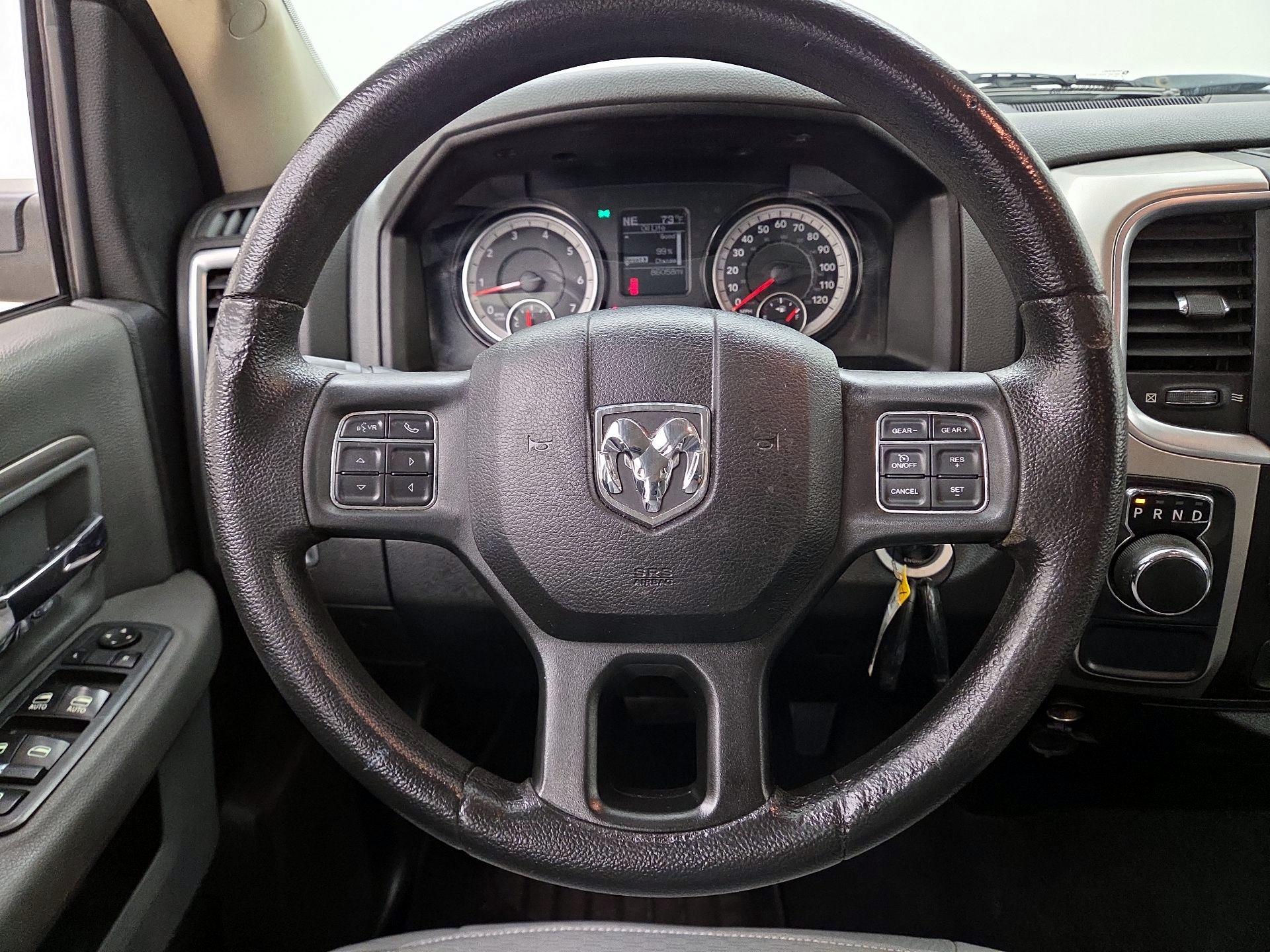 Thumbnail: 2019 RAM 1500 Classic - 10