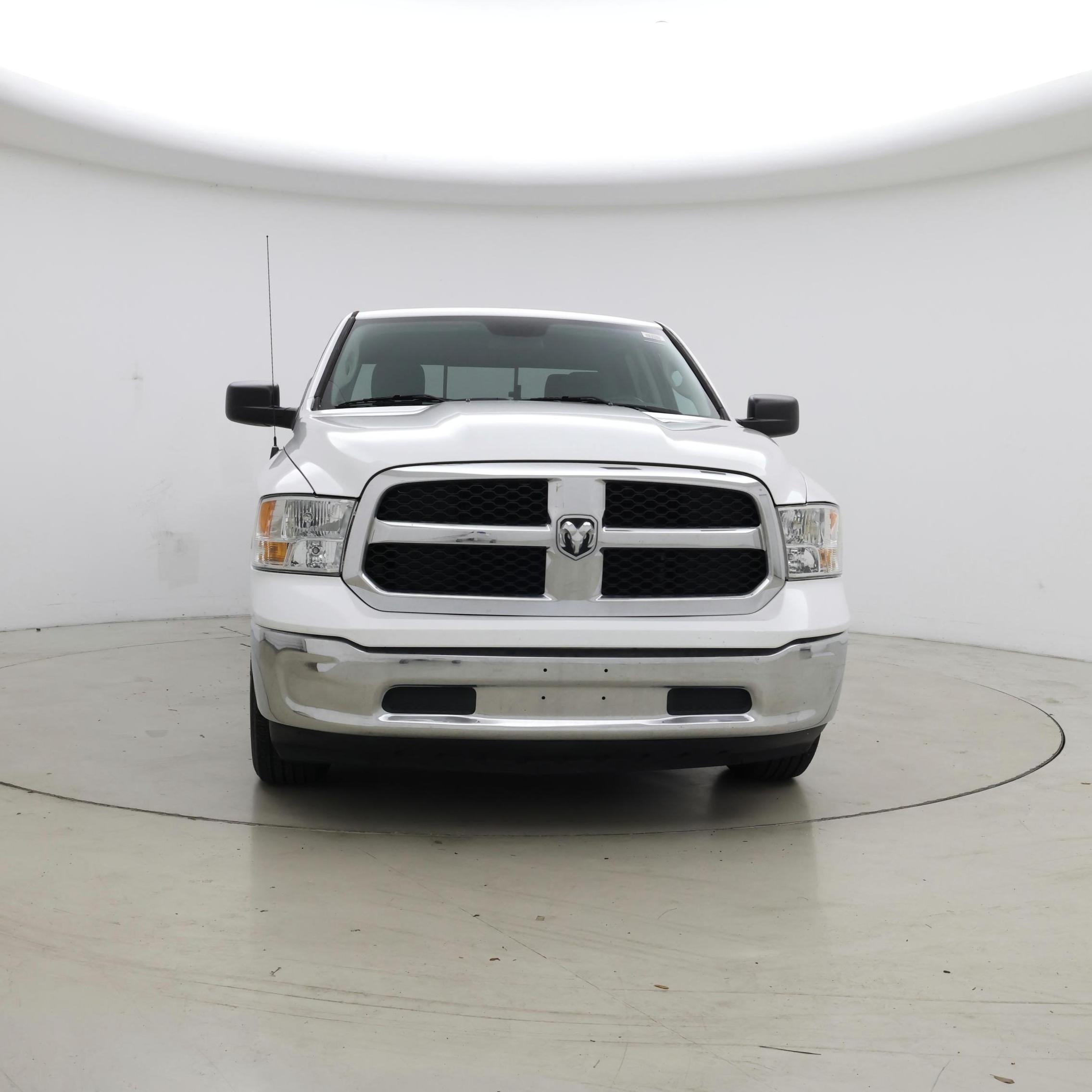 Thumbnail: 2019 RAM 1500 Classic - 5