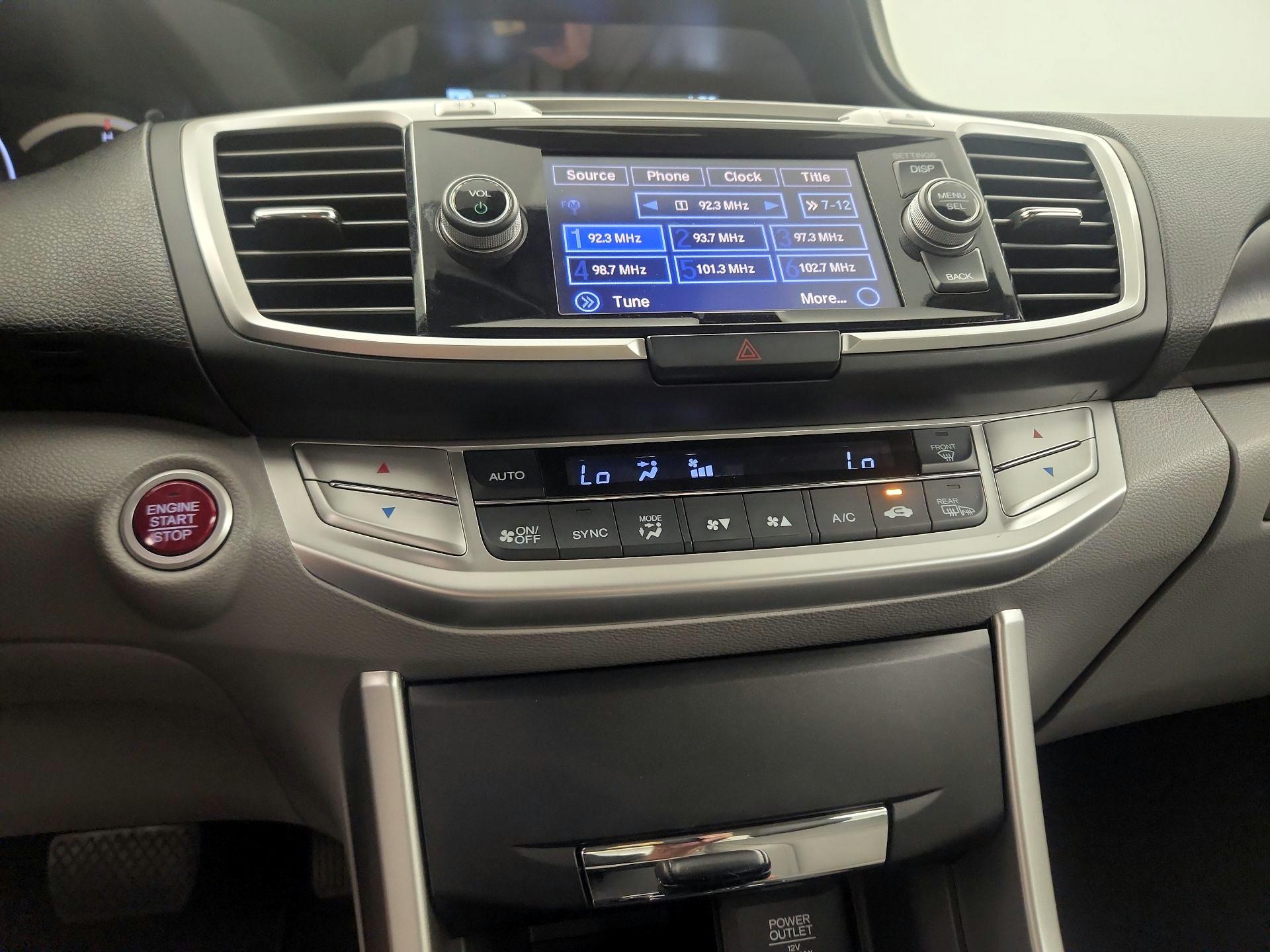 Thumbnail: 2015 Honda Accord - 15