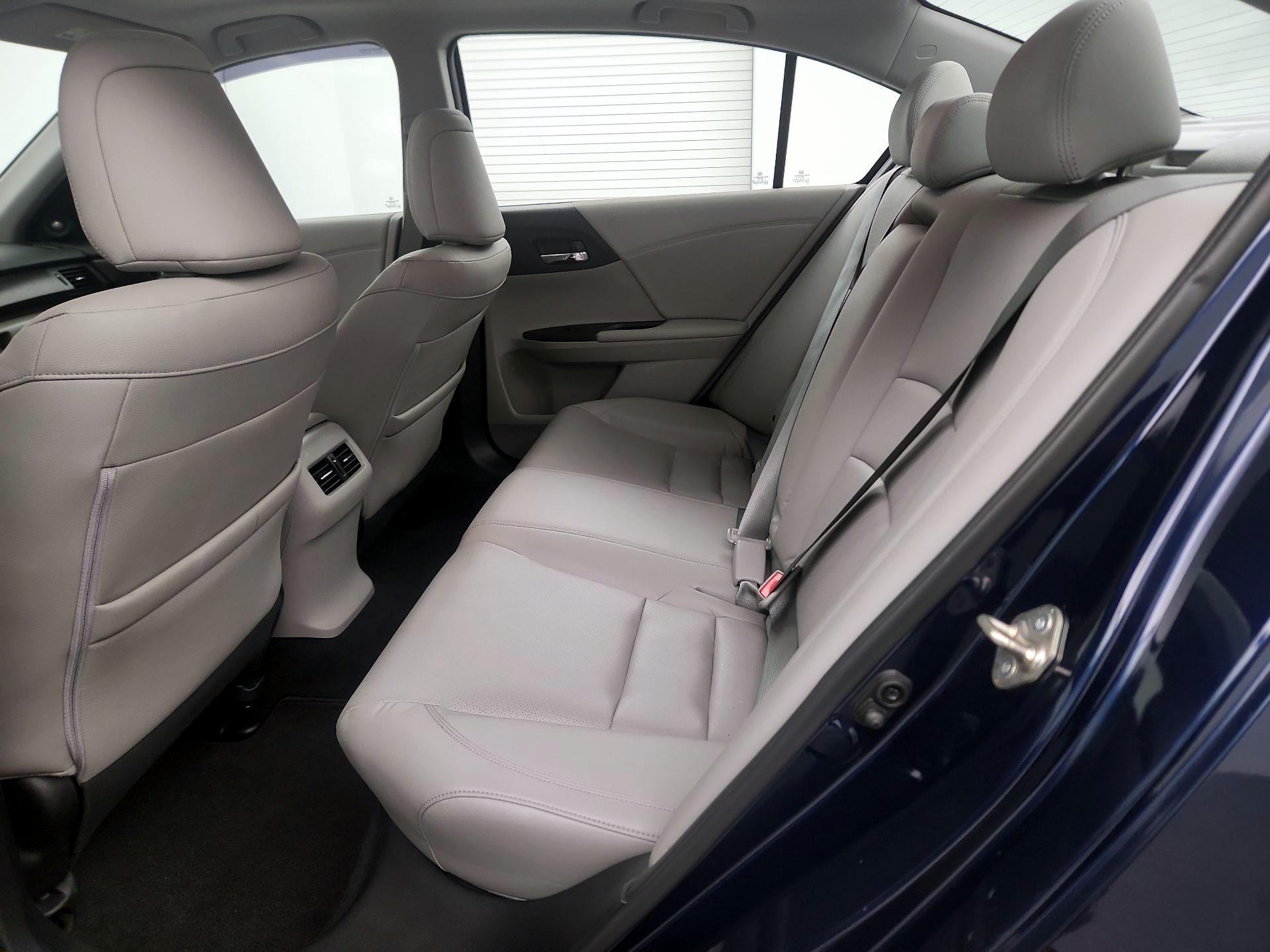 Thumbnail: 2015 Honda Accord - 19